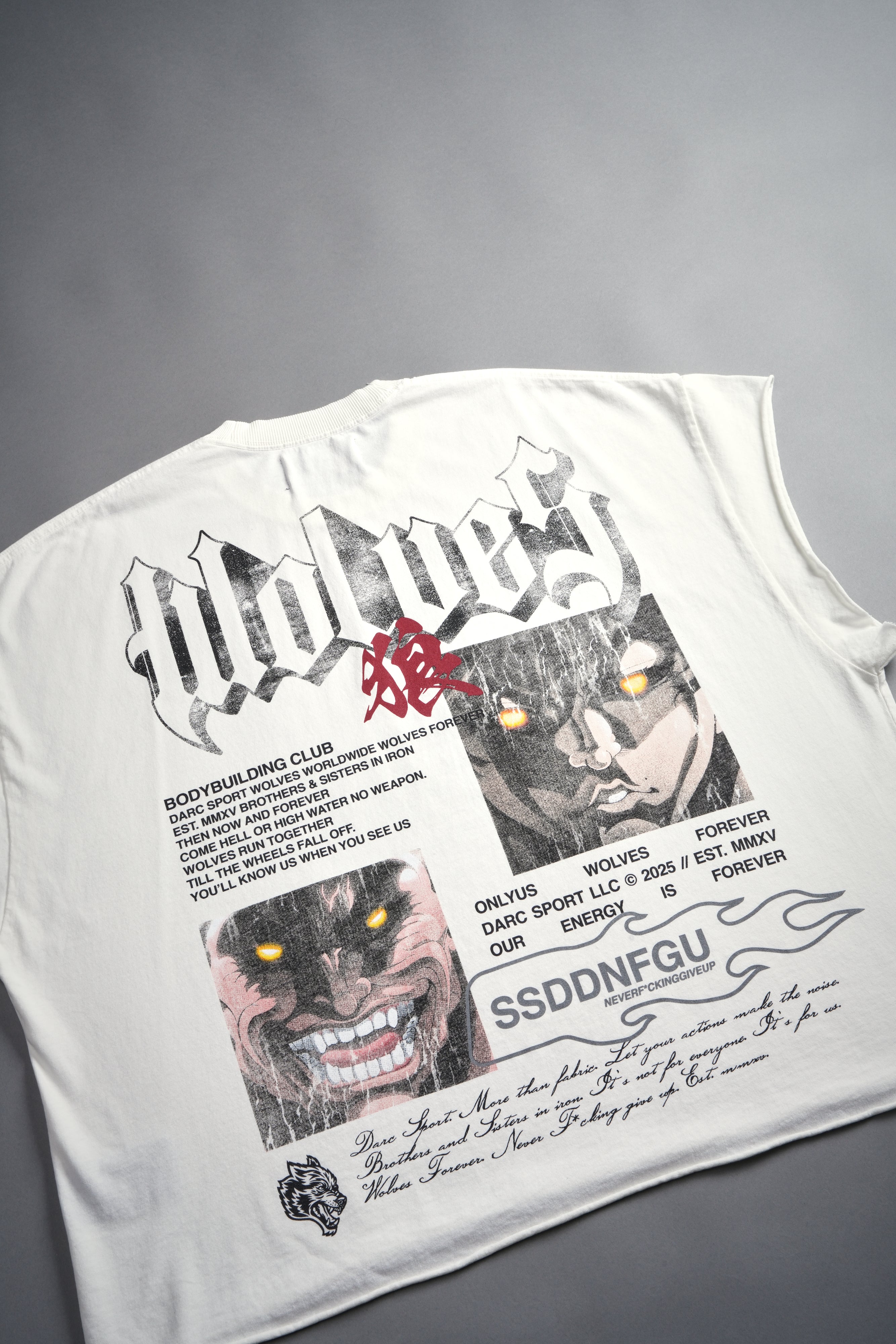 Hanma Legacy Grunge Cut-Off Tee in Cream — imagem 7