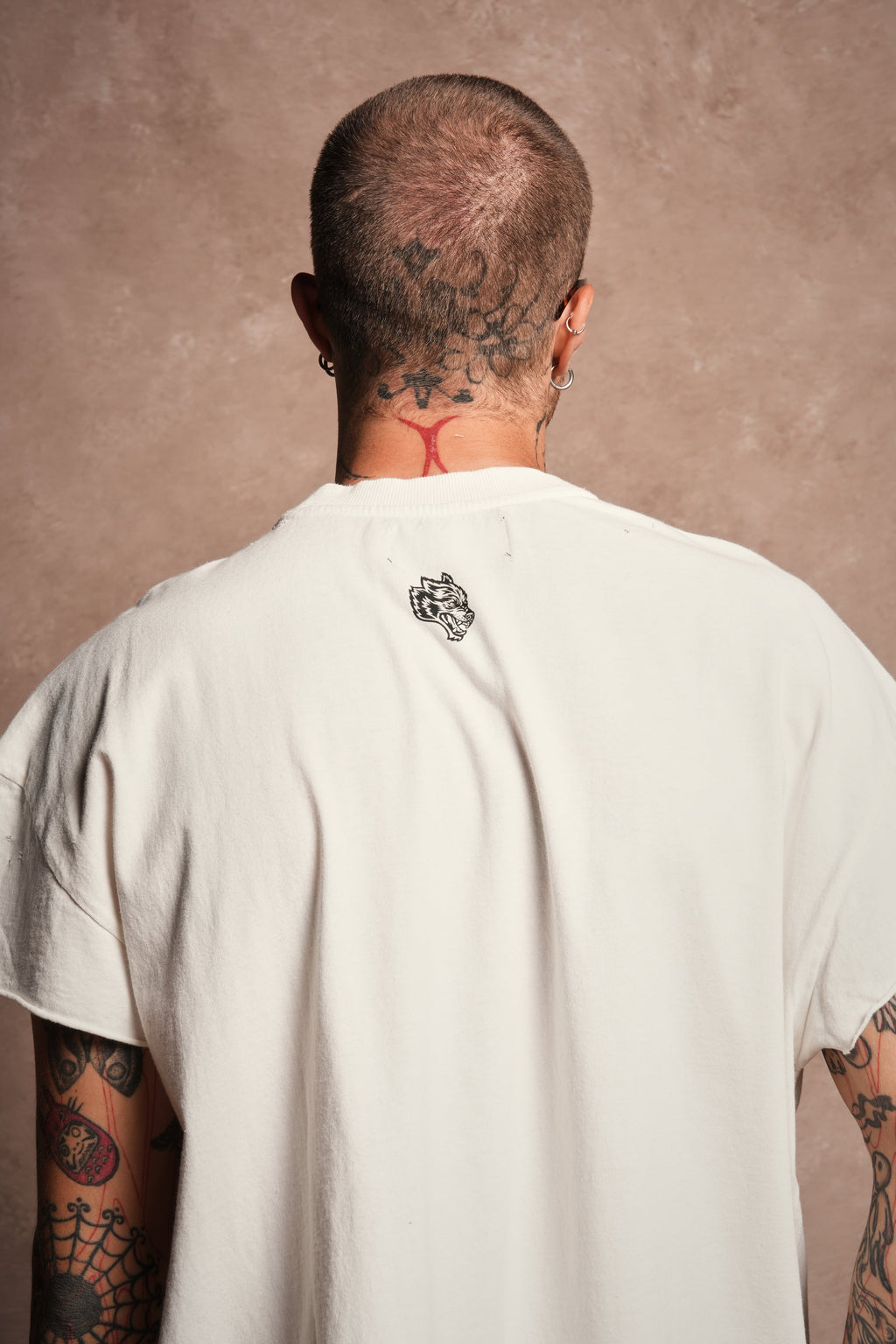 Mickey Mouse Onlyus Distressed Grunge Mid Length Raw Hem Cap Sleeve Tee in Cream