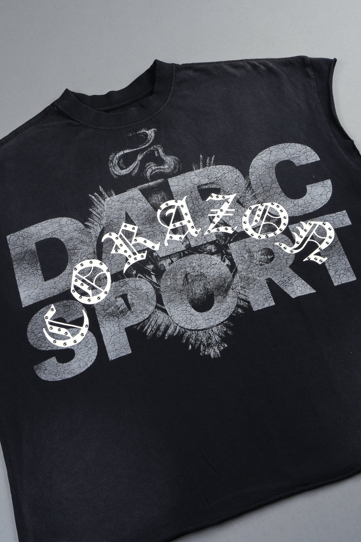 Ds Corazon Grunge Cut-Off Tee In Black Sun Fade