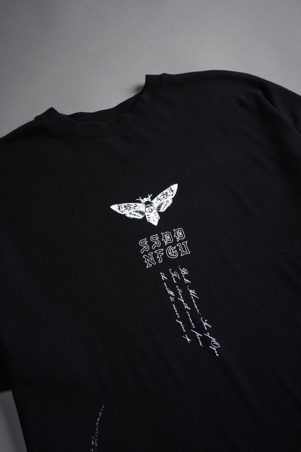 Yujiro Hanma "Side By Side" Series Premium Oversized Tee in Black — imagem 7