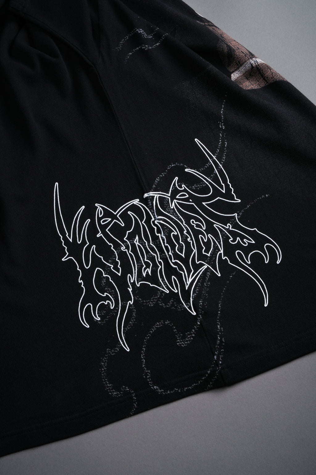 Yujiro Hanma "Side By Side" Series Premium Oversized Tee in Black — imagem 8