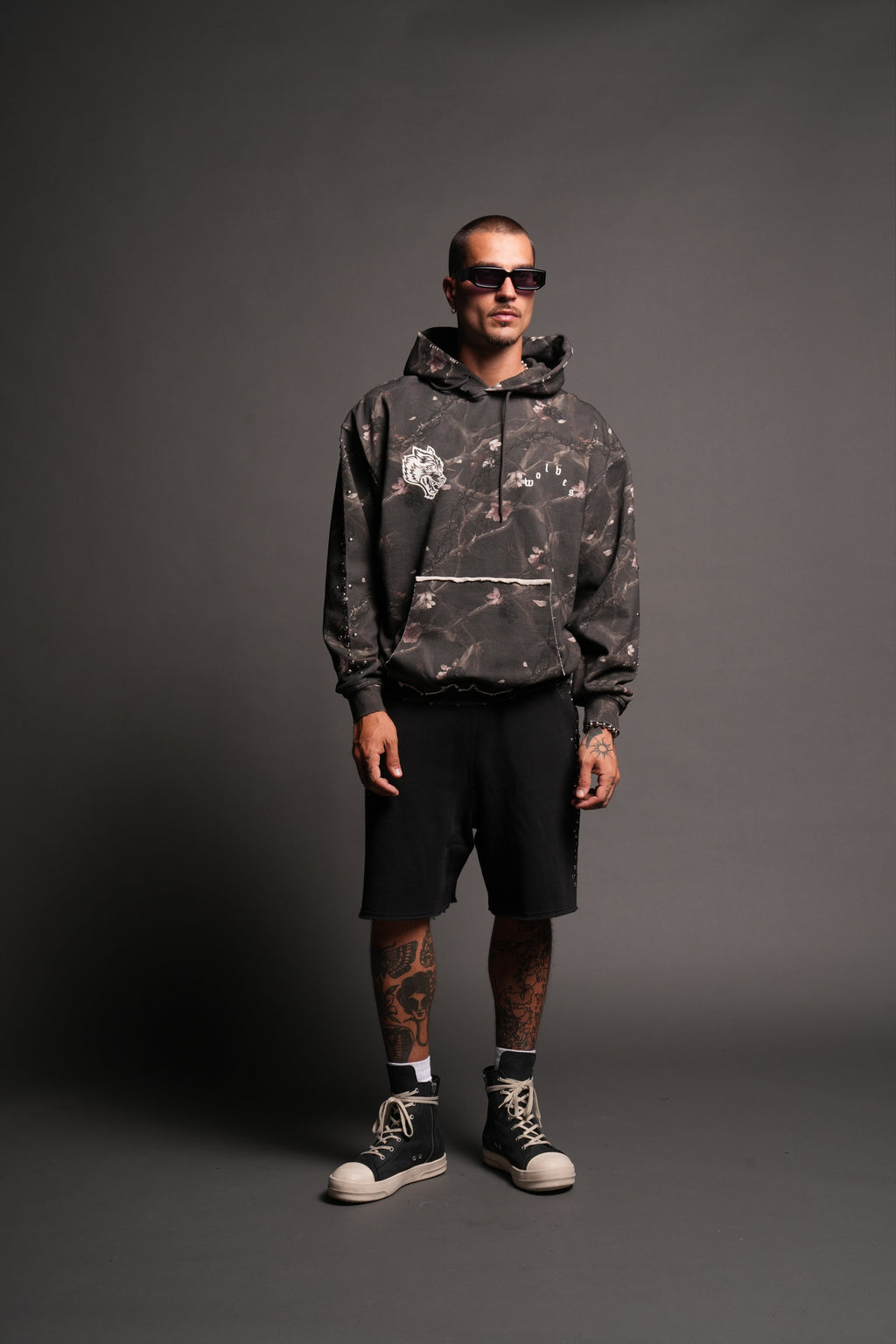 Wolves Heritage Grunge Moatis Hoodie In All Of Us Camo - imagem 5