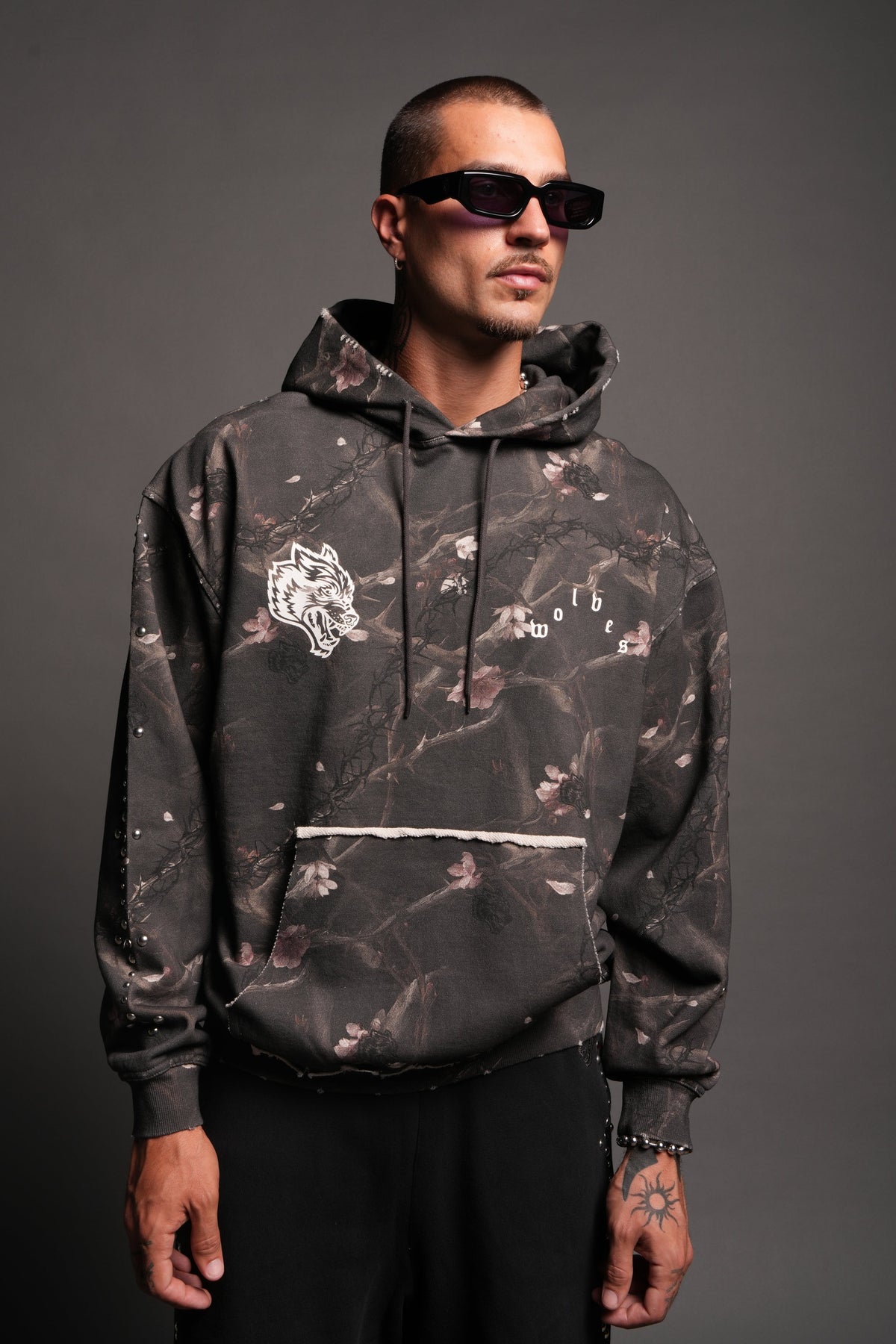 Wolves Heritage Grunge Moatis Hoodie In All Of Us Camo - imagem 4