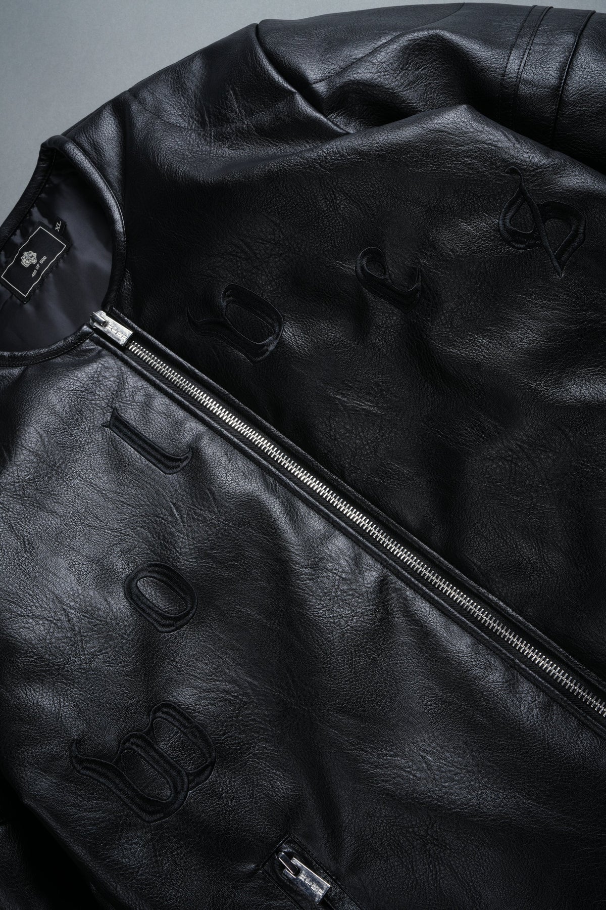 Wolves Pyramid Jesse Biker Jacket in Black - imagem 11