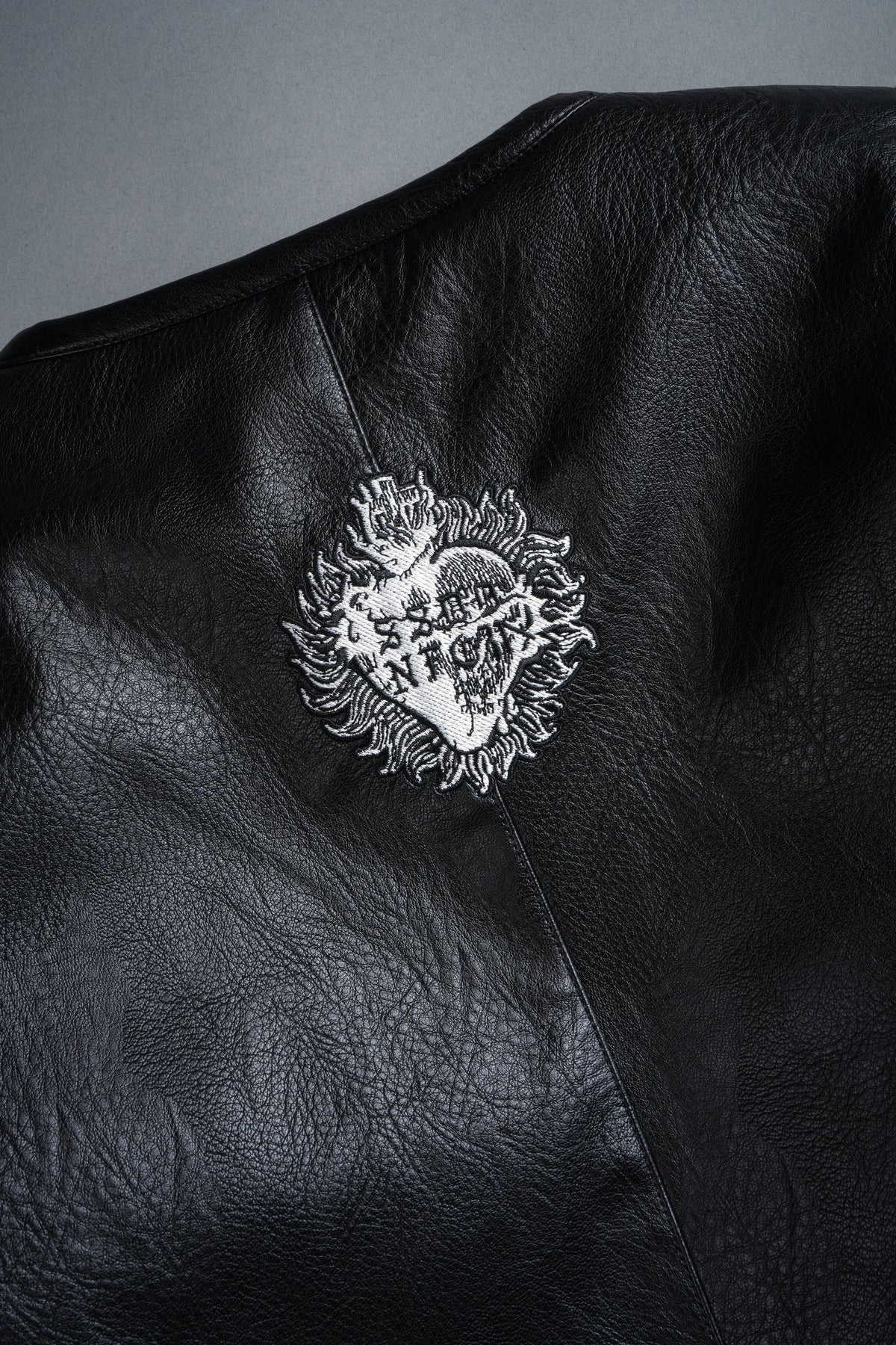Wolves Pyramid Jesse Biker Jacket in Black - imagem 14