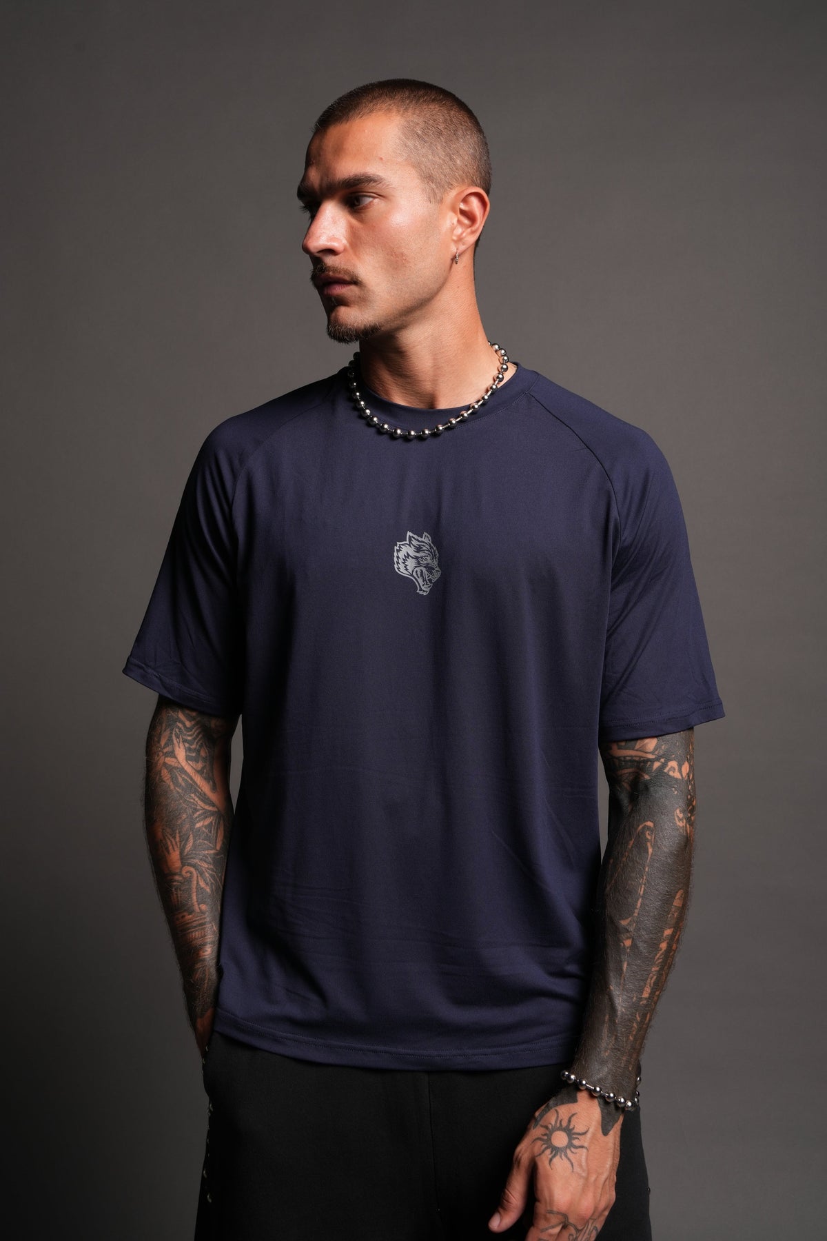Pyramid V3 Dry Wolf Raglan Ss Tee In Navy - imagem 4