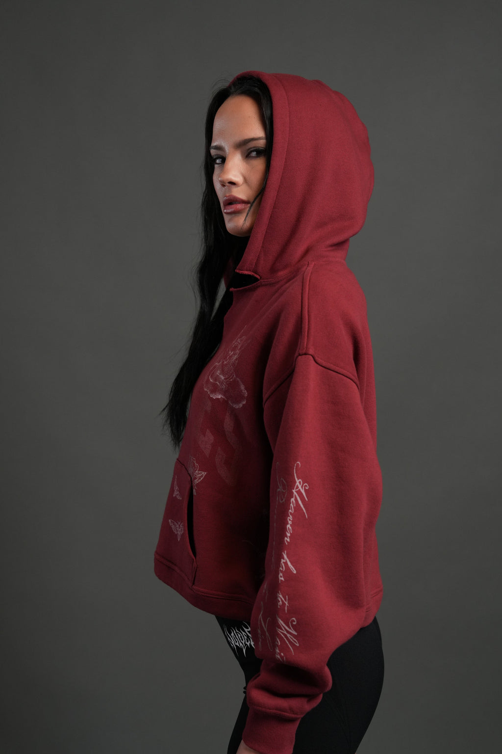 Fallen Cherub "Dempsey" (Cropped) Hoodie in Cherry Red — imagem 8
