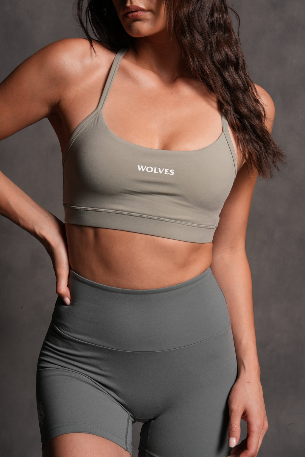 Hardcore V3 "Energy" Everyday Sports Bra in Owen Green — imagem 7