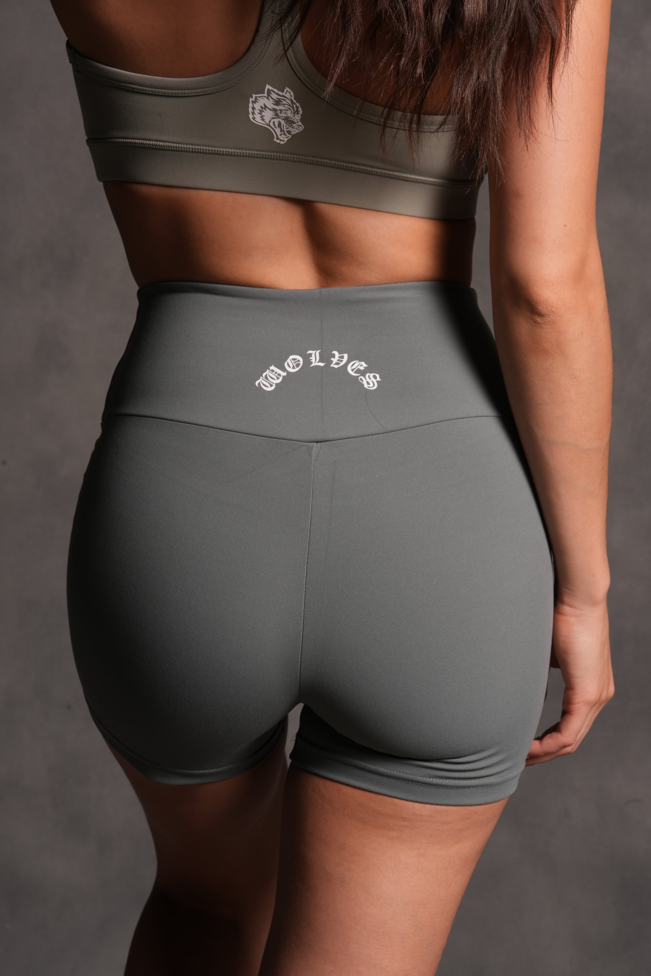 Dual Chopper "Energy" Beau Shorts in Greek Stone — imagem 2