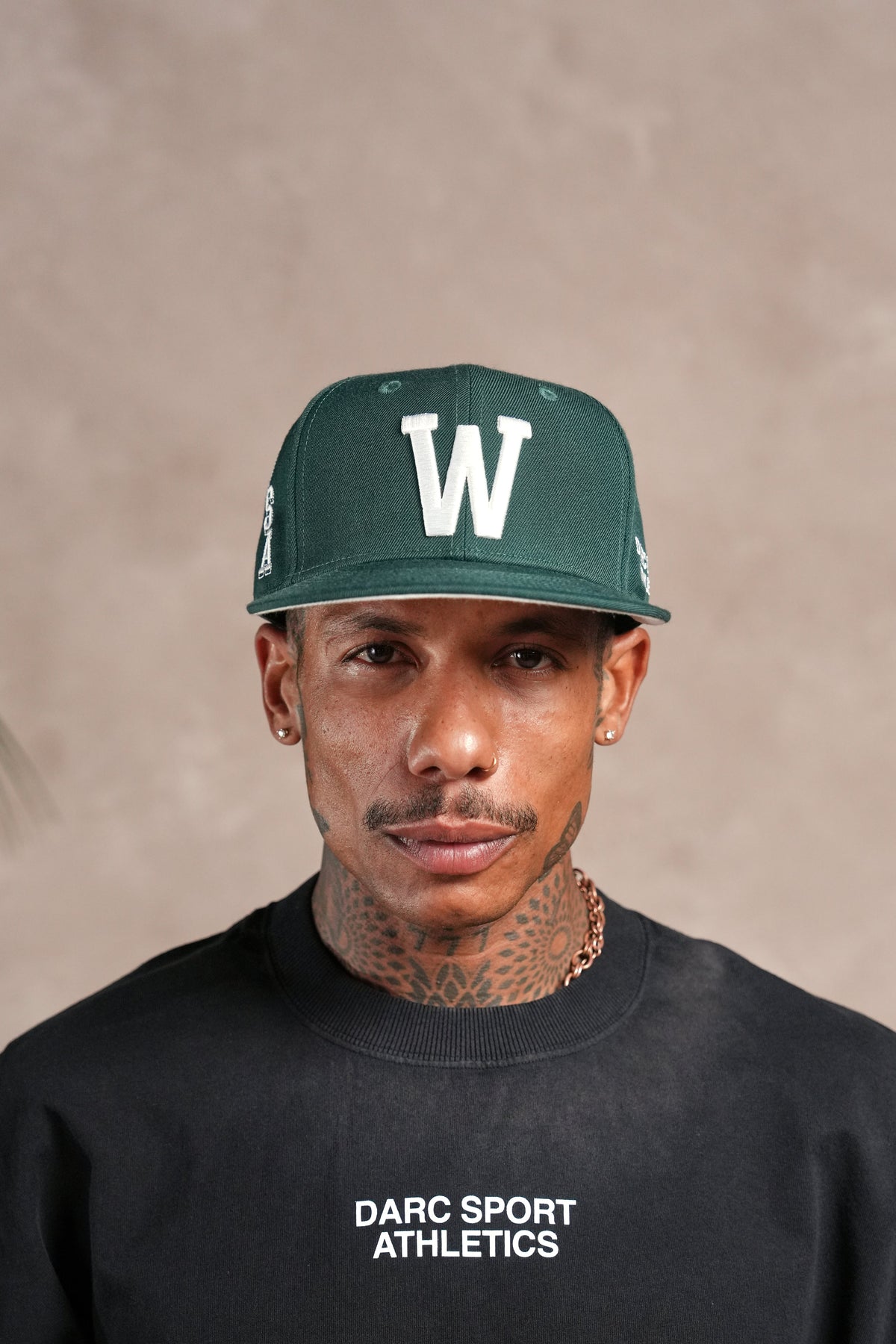 W Athletics Fitted Cap in Forest Pine — imagem principal
