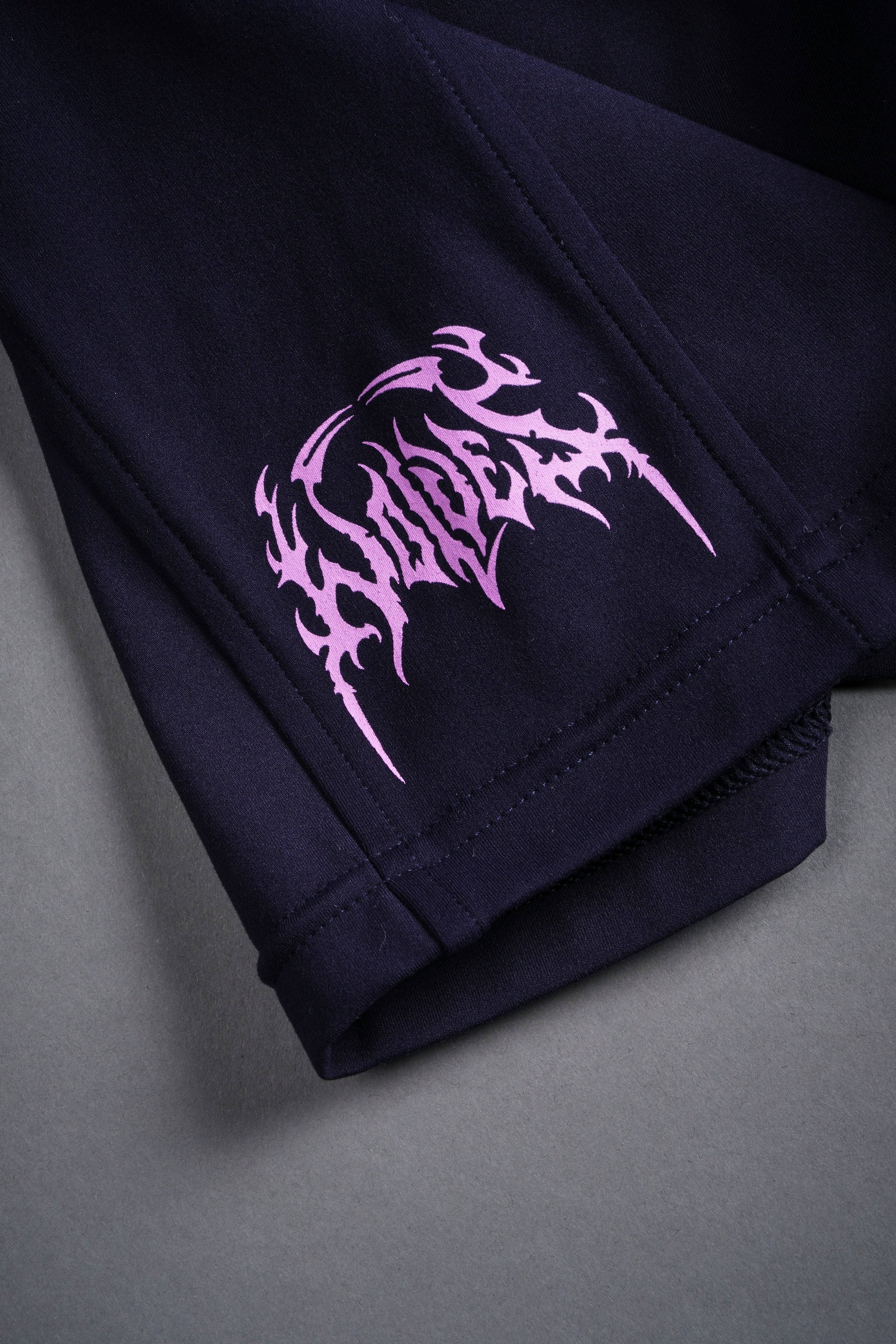 Go Wolves "Georgia" Energy Shorts in Nightshade — imagem 7