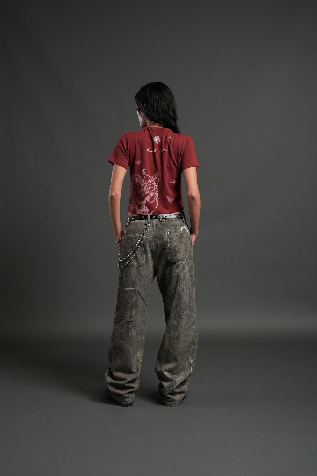 Sacred Flash "Timeless" Tee in Cherry Red — imagem 4