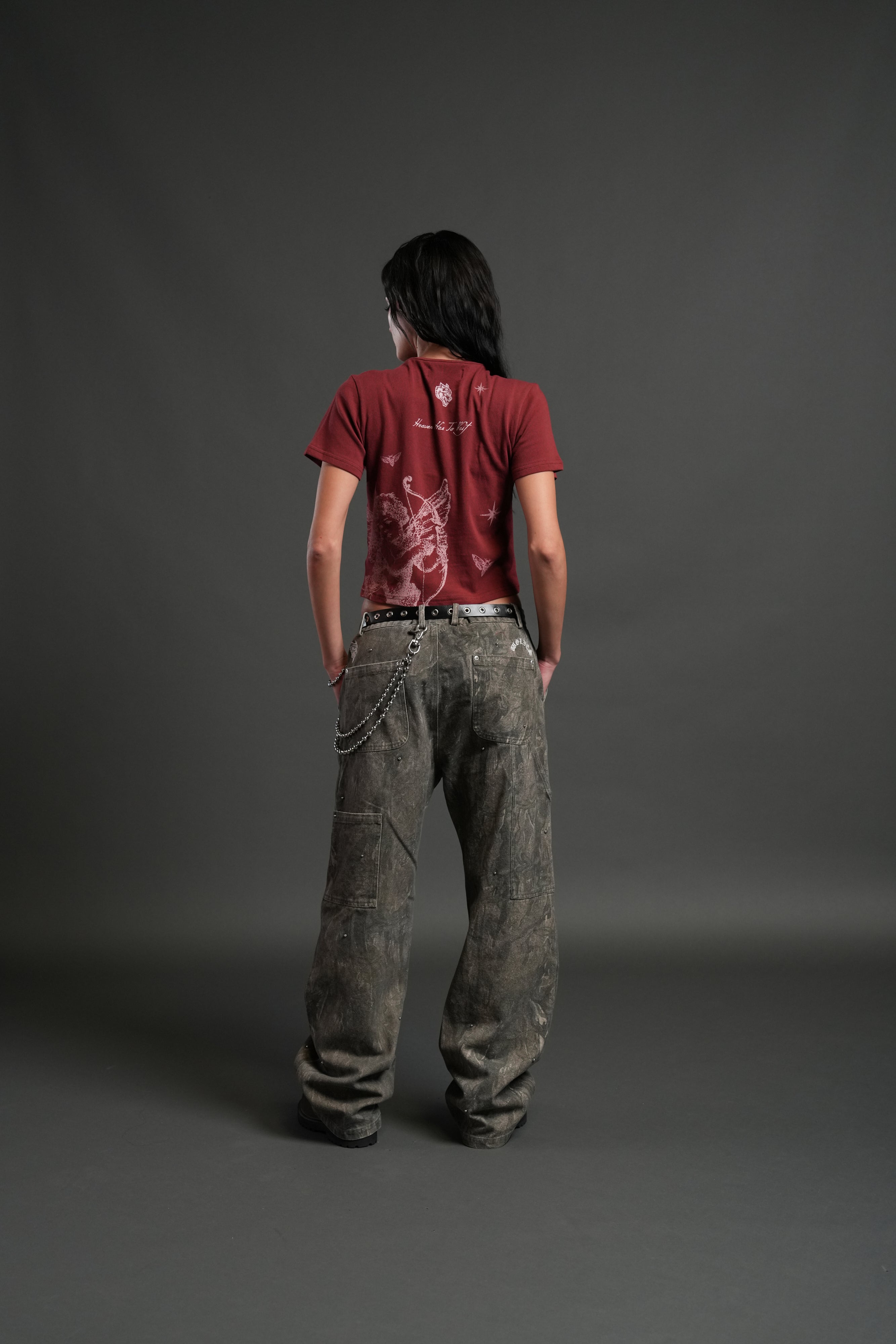 Sacred Flash "Timeless" Tee in Cherry Red — imagem 4