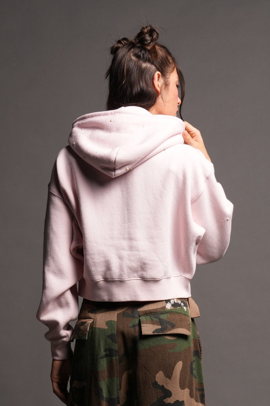 She Pearls Premium Sage Cropped Hoodie In Blush Pink — imagem 2