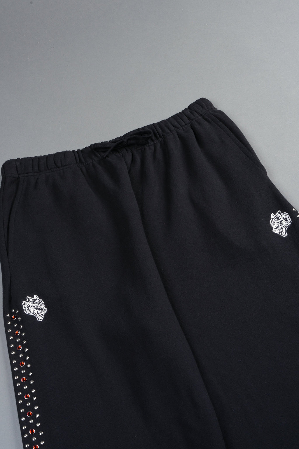 Stud Muerto Baggier Bigelow Sweat Pants In Black