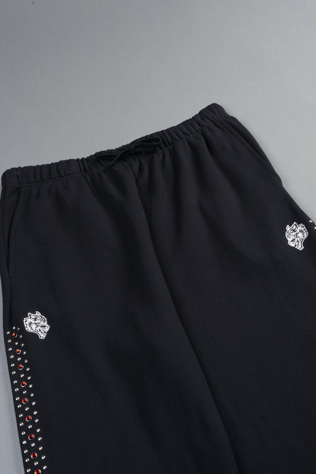 Stud Muerto Baggier Bigelow Sweat Pants In Black