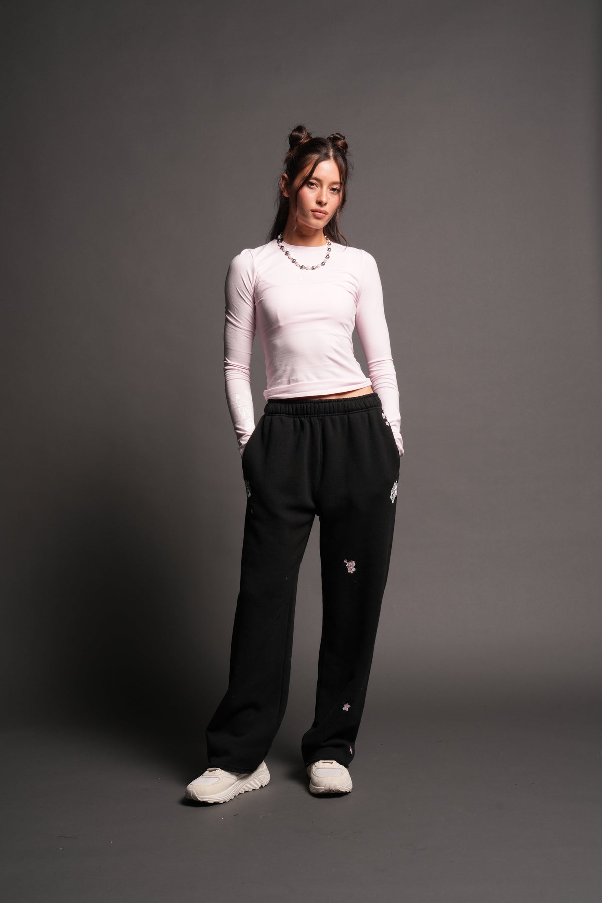Moth Pyramid Eden Ls Tee In Blush Pink - imagem 2