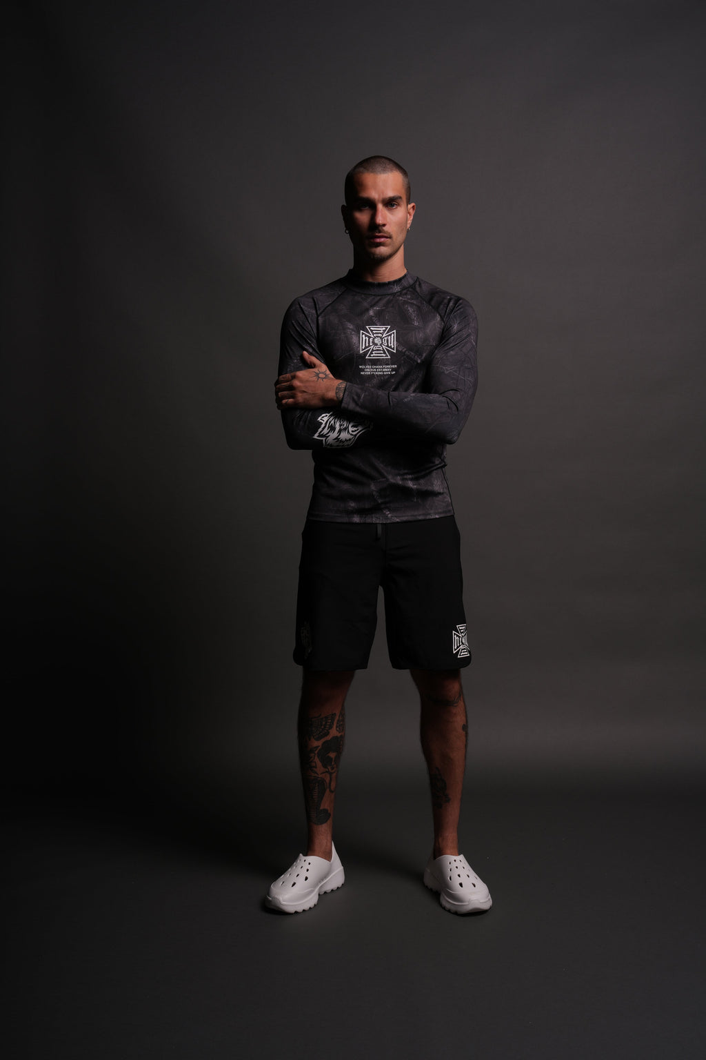 Core Rash Guard in Darc Driftwood Forest Camo — imagem 9