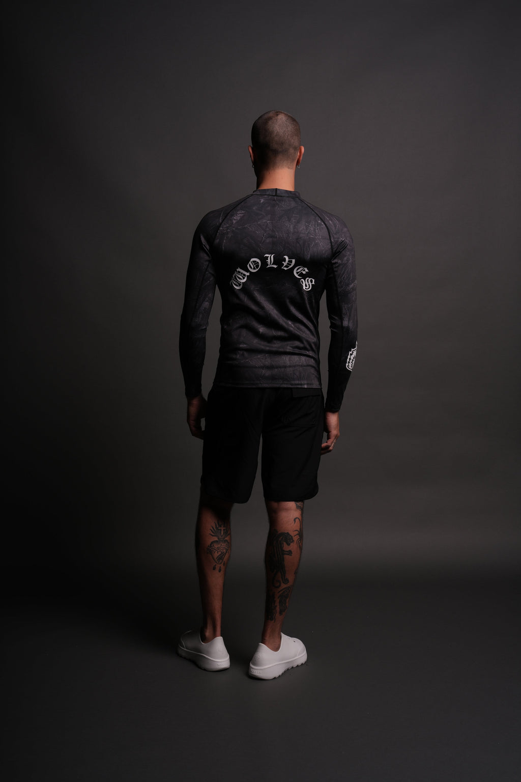 Core Rash Guard in Darc Driftwood Forest Camo — imagem 6