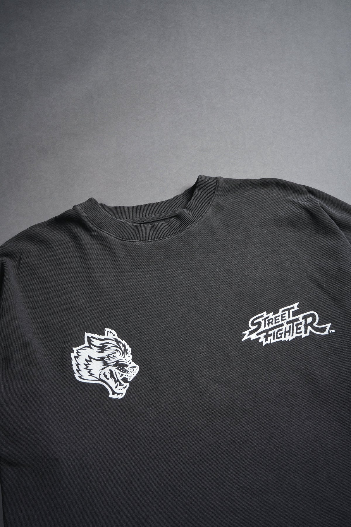 Final Boss "Premium" Unisex Oversized Tee in Wolf Gray - imagem 5