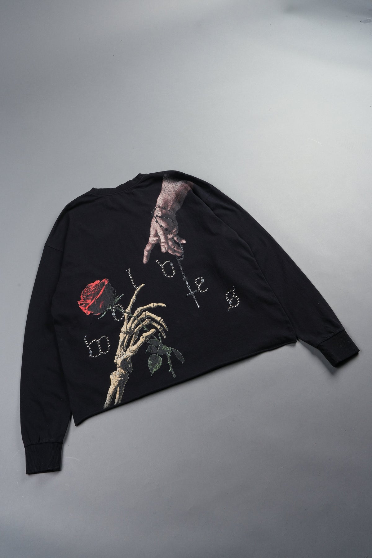 Hand That Holds Grunge Mid Length Raw Hem Ls Tee In Black