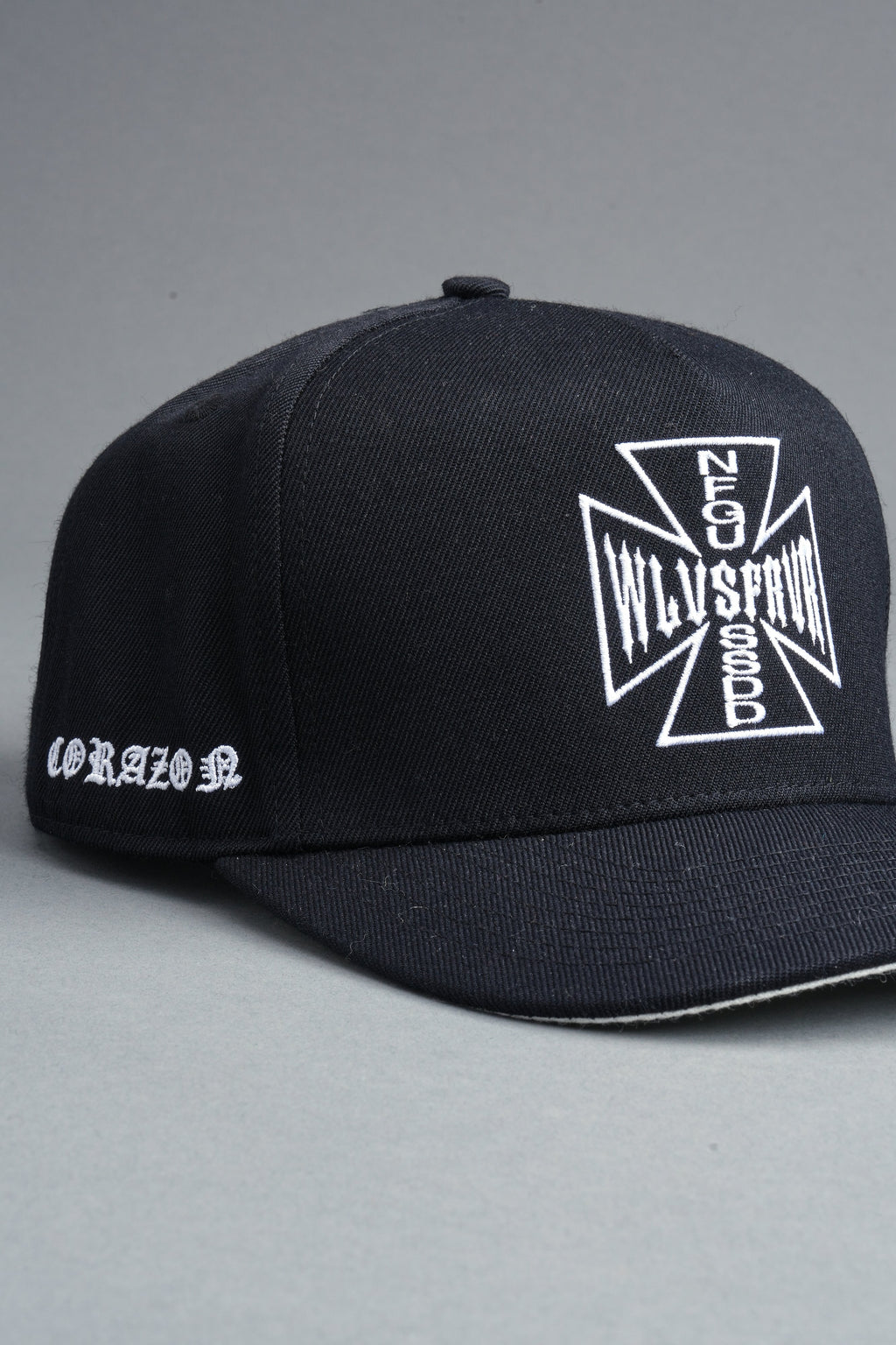 Darc Corazon Snapback In Black