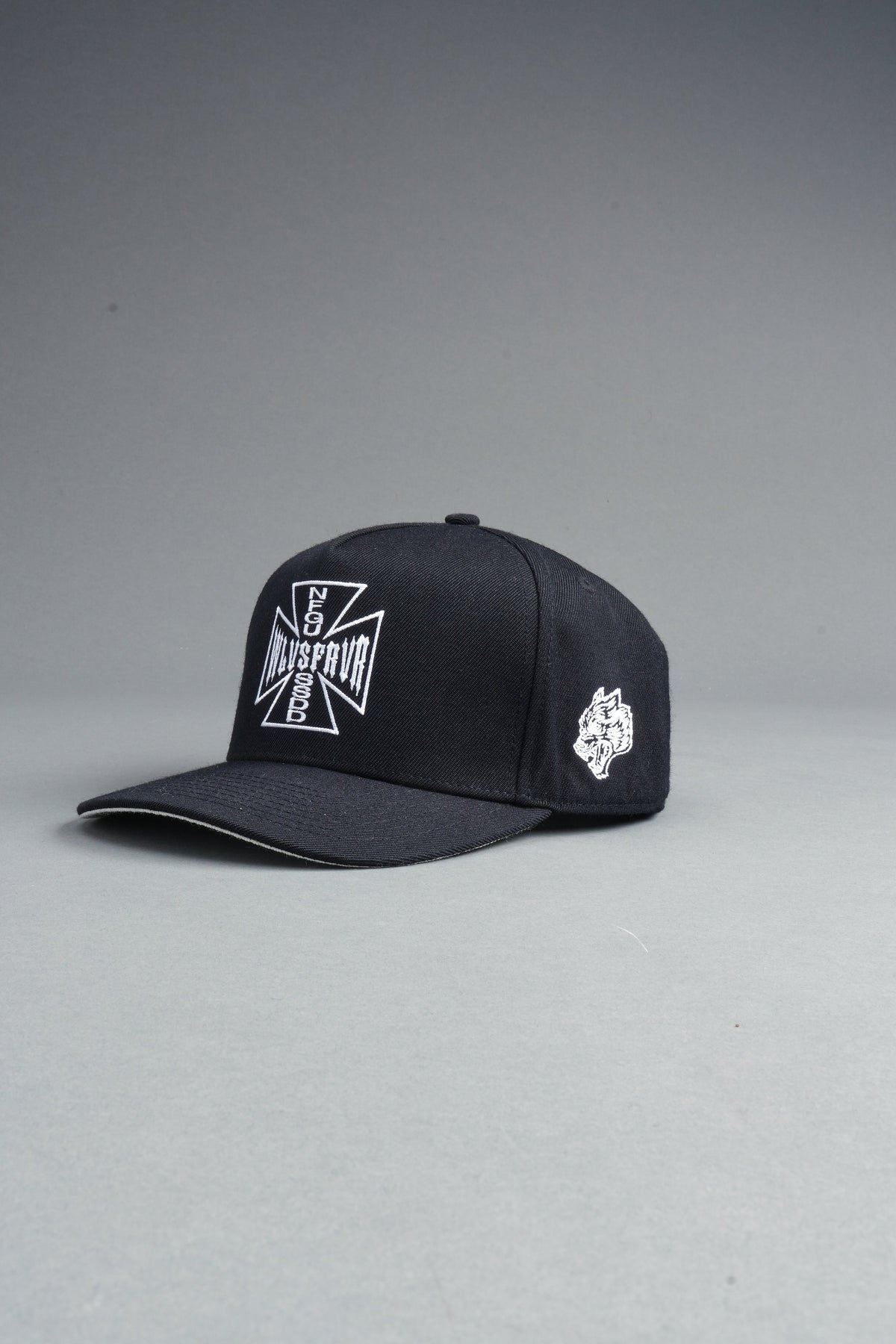 Darc Corazon Snapback In Black