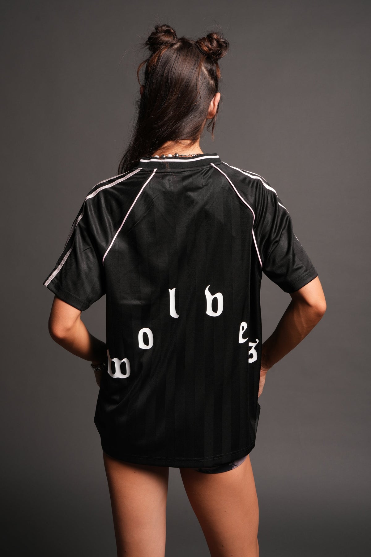 Sakura Forever She Oversized Soccer Jersey in Black — imagem 2