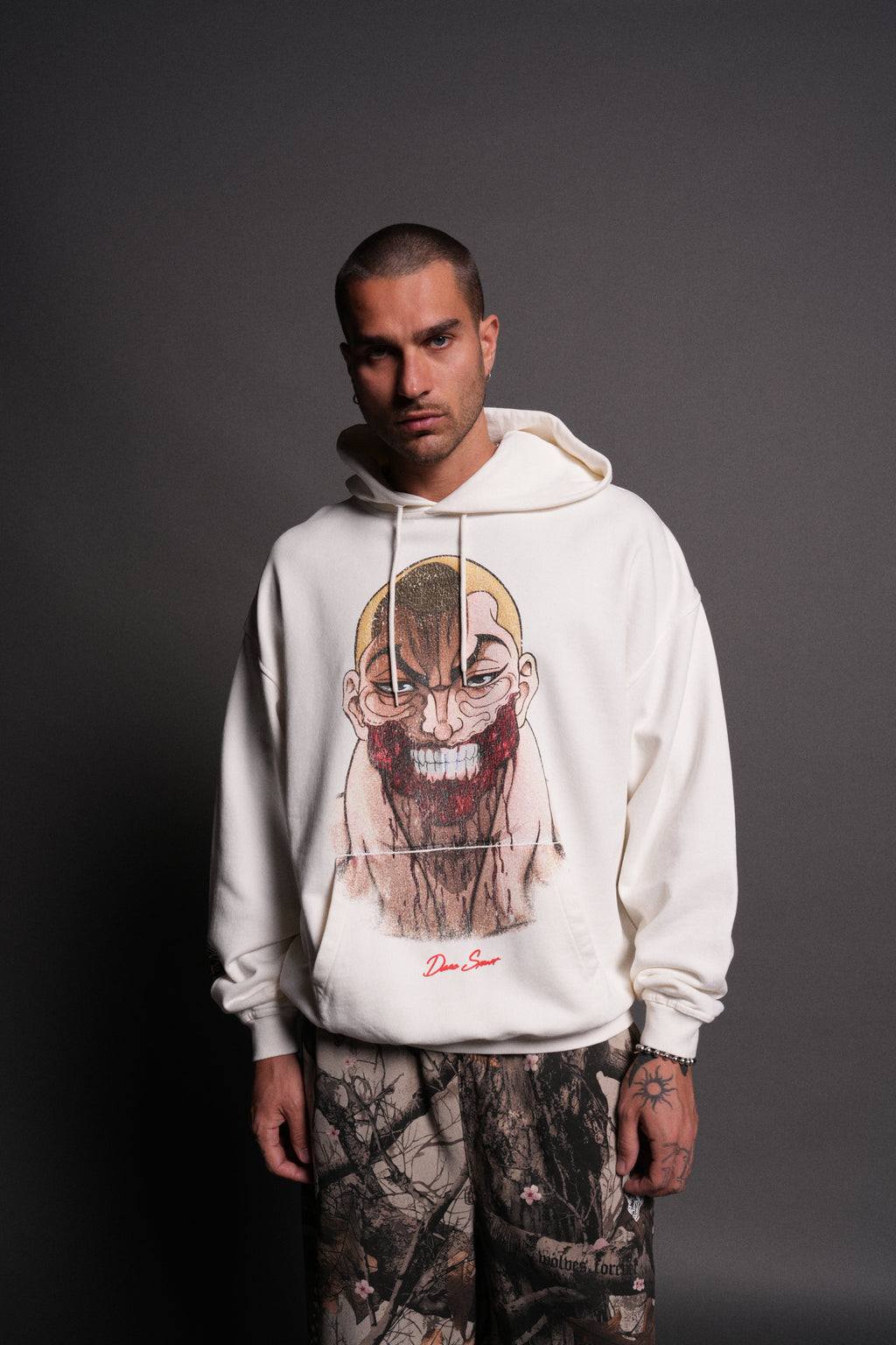 Enraged "Grunge" Hoodie in Cream — imagem 4