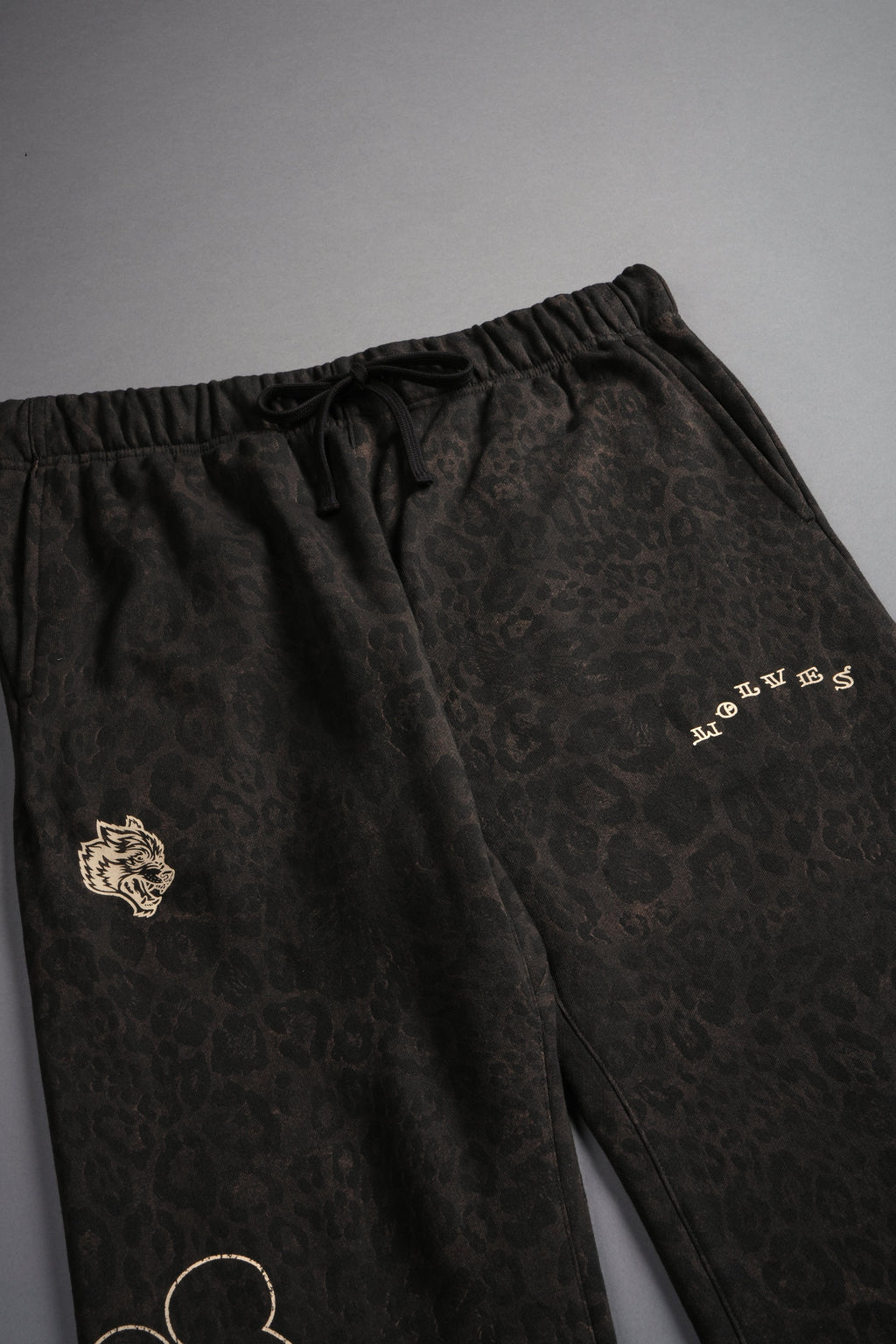 Mickey Mouse Pyramid Bigelow Sweat Pants in Darc Brown Leopard