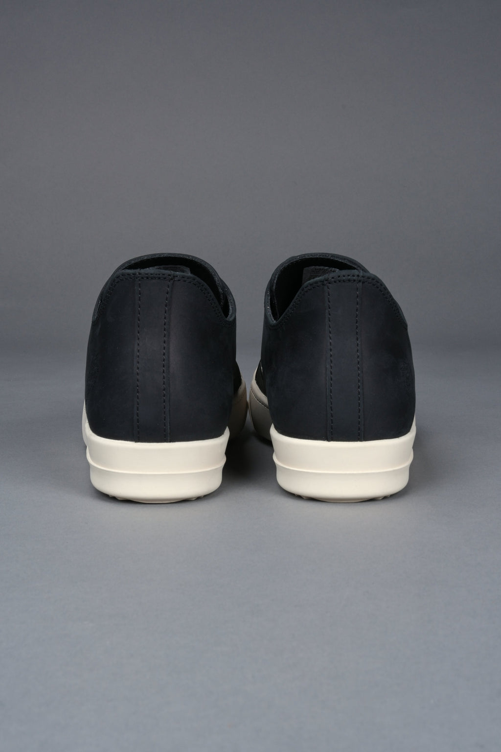 Venice Low Top Shoe in Black/Cream - imagem 8