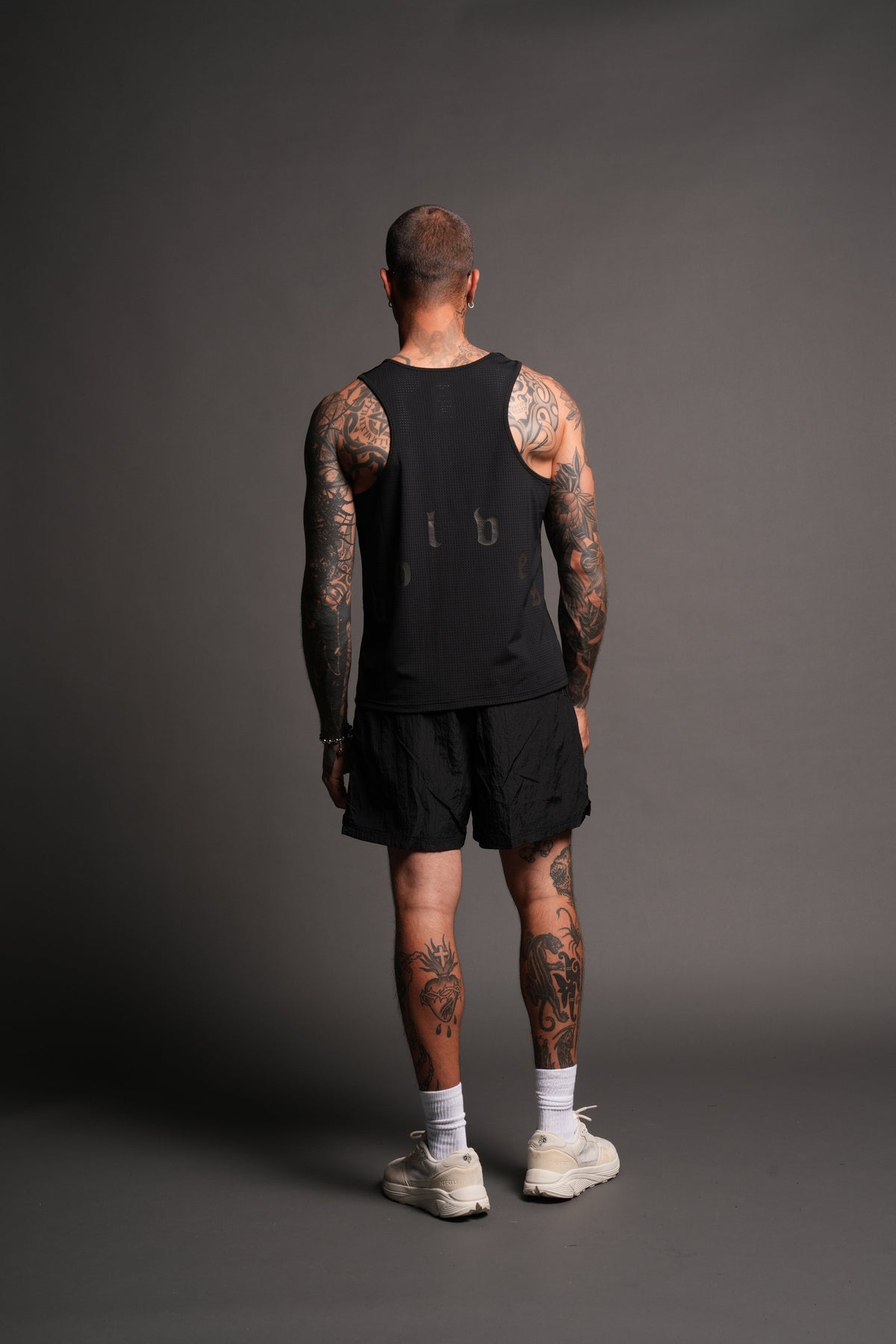 Pyramid V3 Rocky Running Tank In Black - imagem 6
