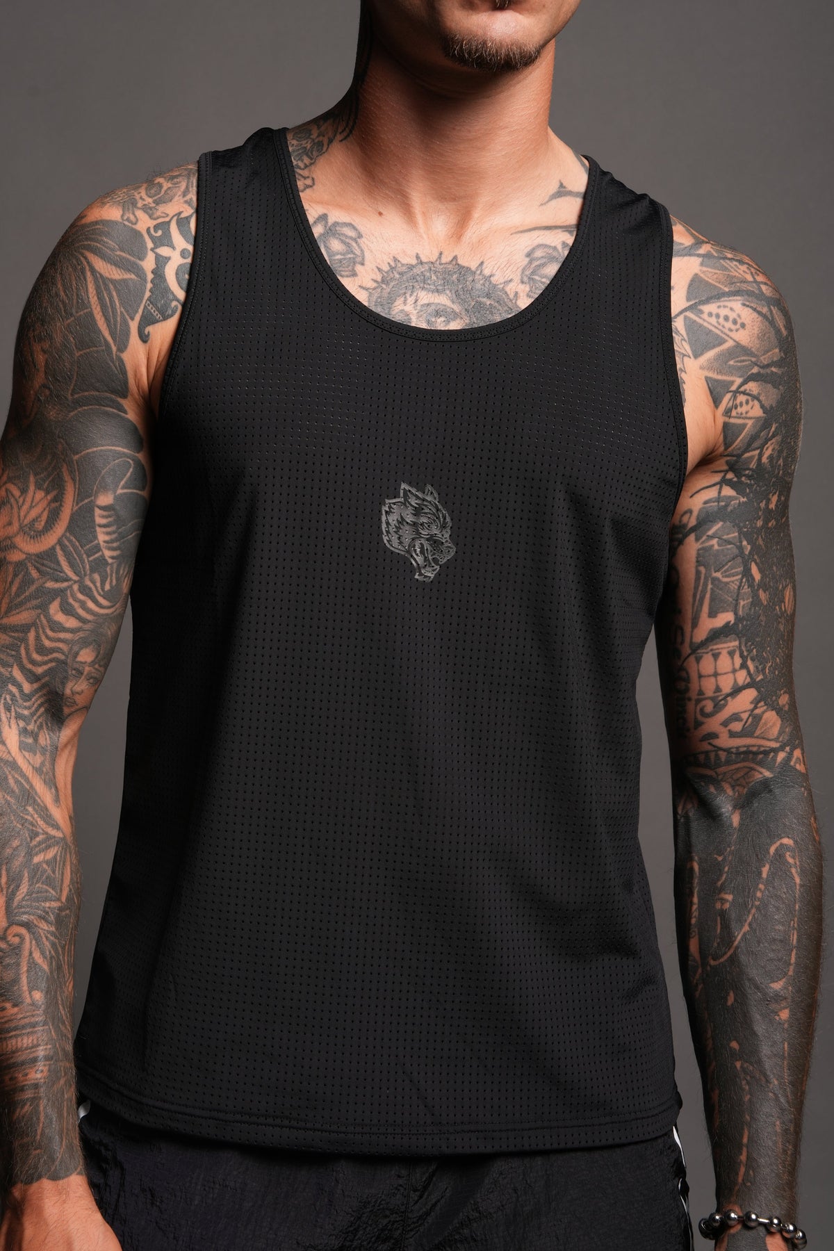 Pyramid V3 Rocky Running Tank In Black - imagem 7