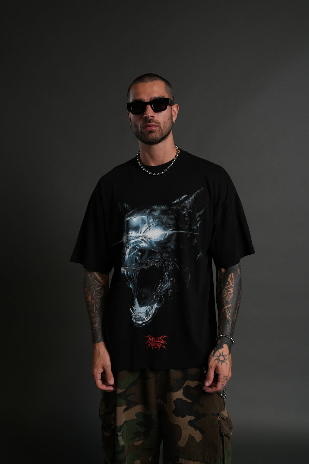 Chrome Wolf "Premium" Oversized Tee in Black — imagem 4