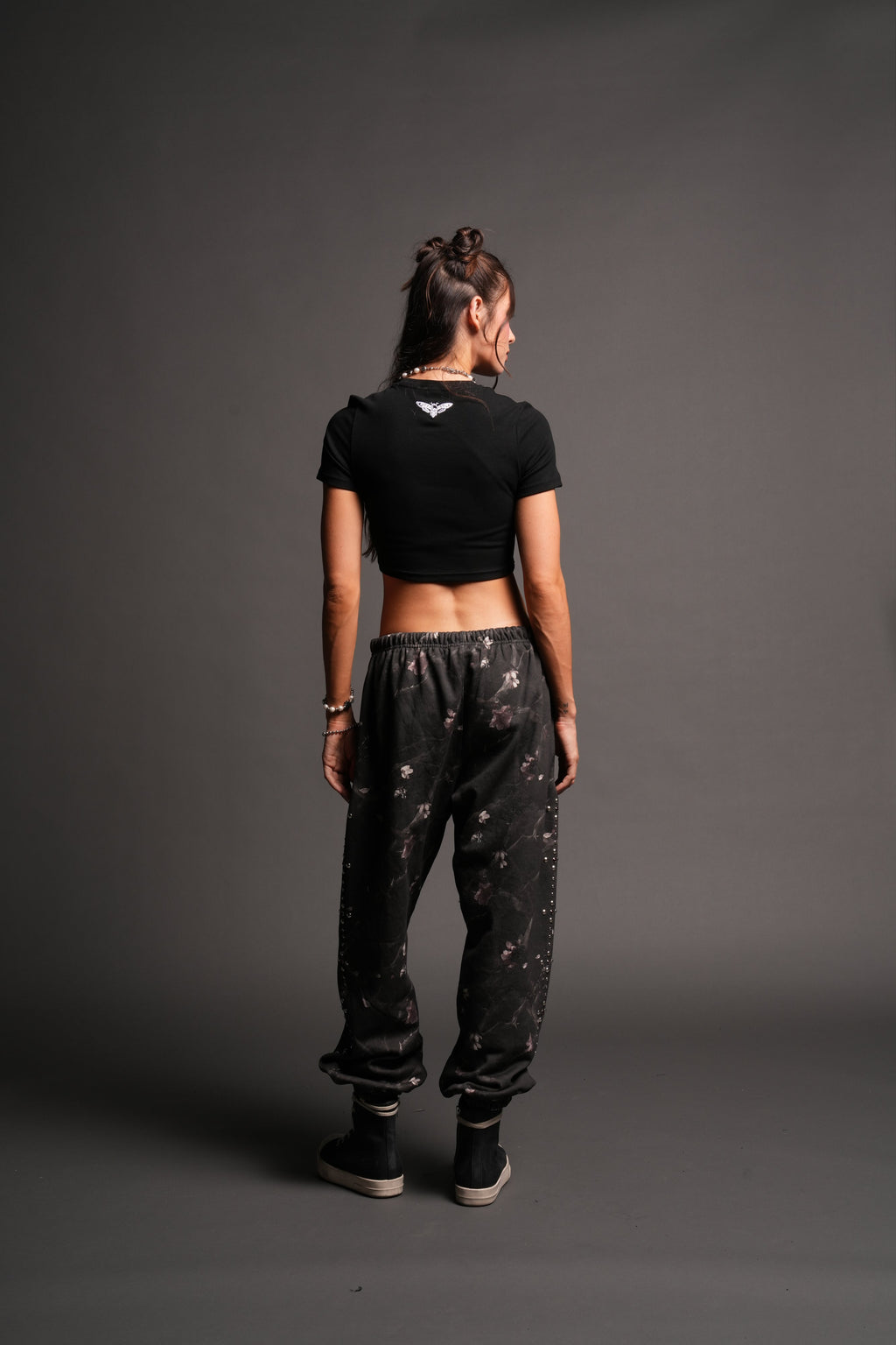She Pyramid  Ribbed Baby Tee In Black — imagem 4