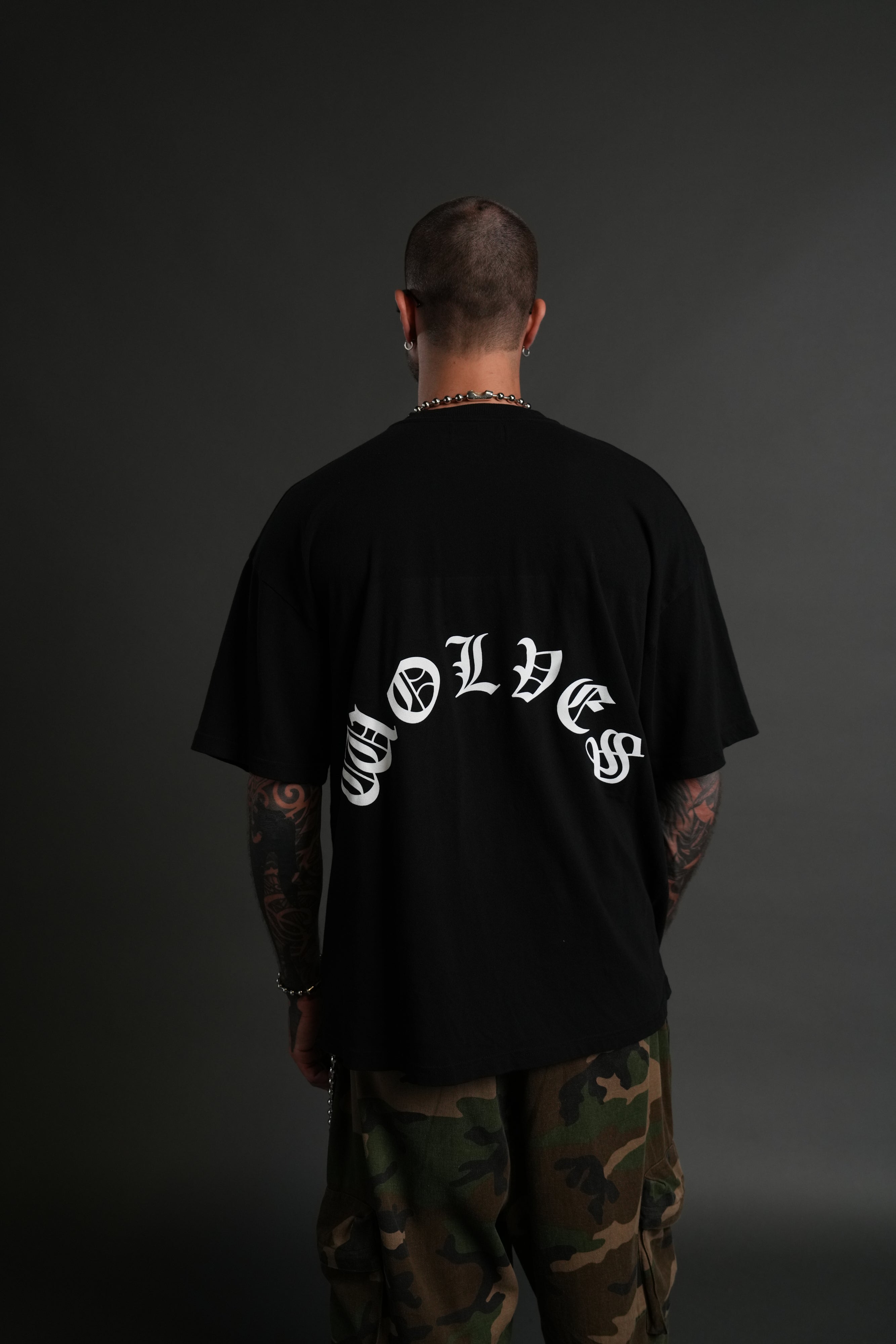 Chrome Wolf "Premium" Oversized Tee in Black — imagem 2
