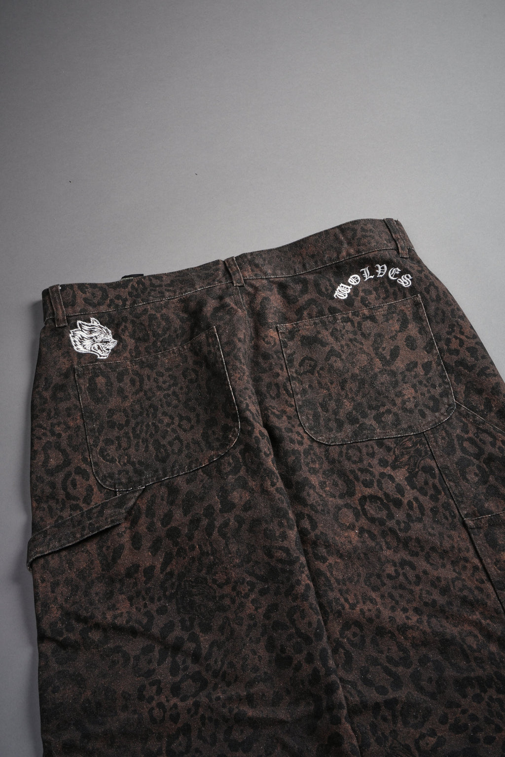 Wolves Chopper Dillon Pants in Darc Brown Leopard