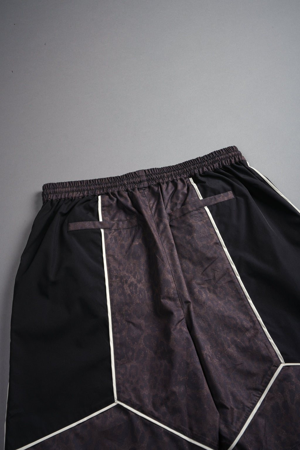 Dual Mens Quinn Track Short in Darc Brown Leopard