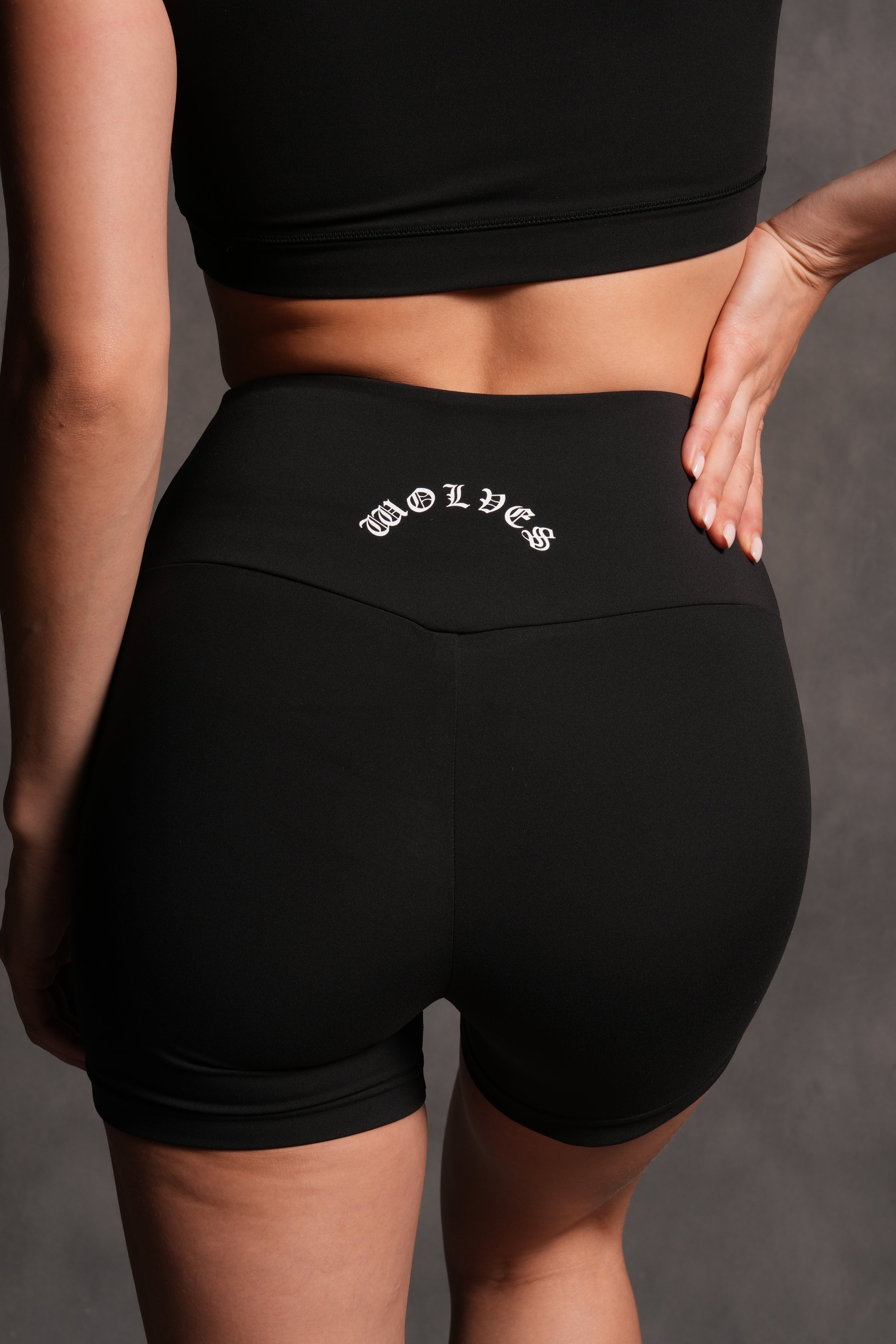 Dual Chopper "Energy" Beau Shorts in Black — imagem 10