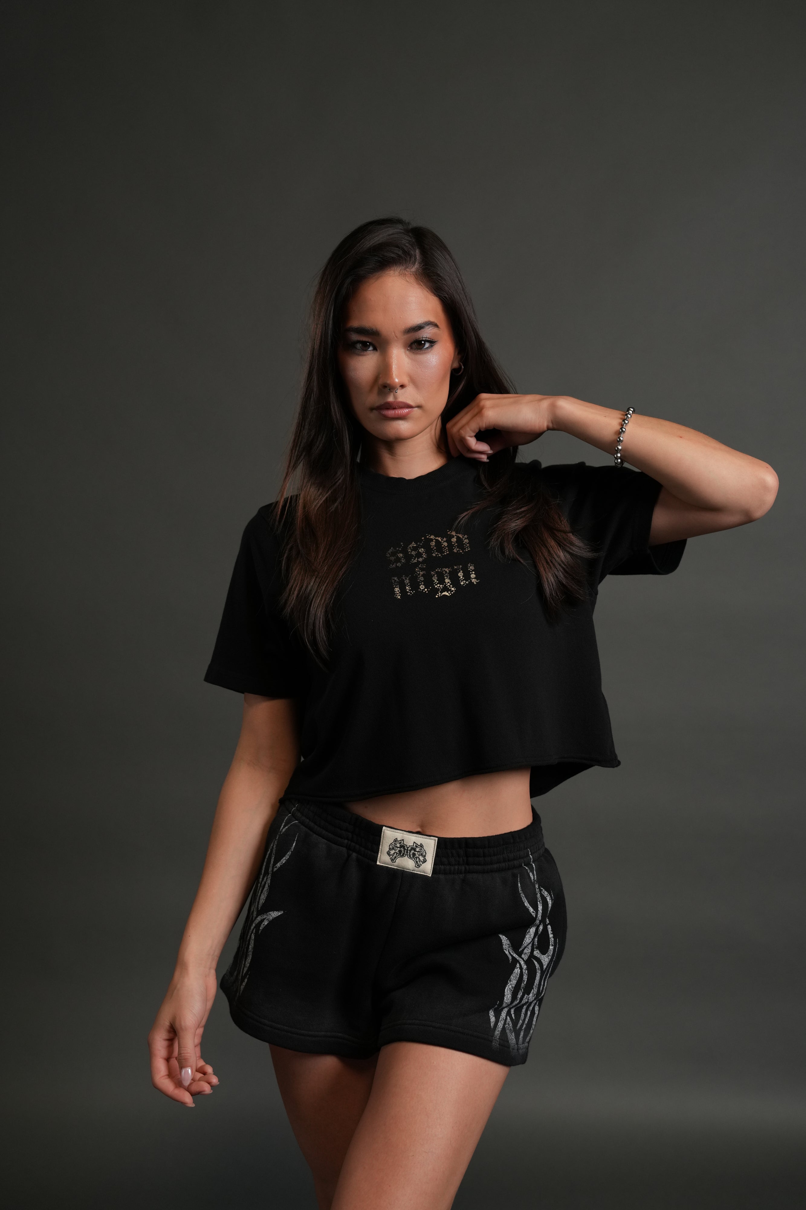 Crystal Code "Premium" Oversized (Cropped) Tee in Black — imagem 1