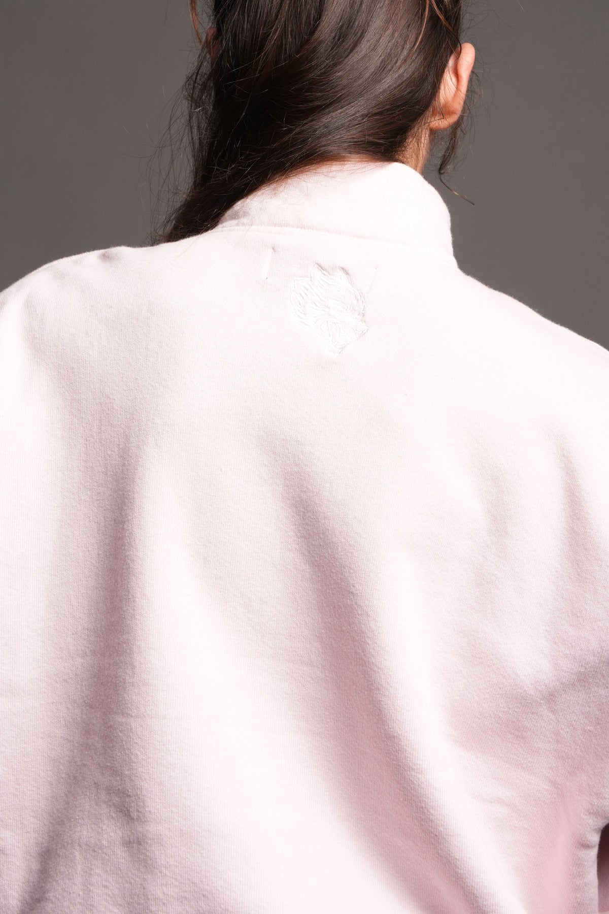 Stud Pyramid She Everson Mockneck Sweater In Blush Pink - imagem 7