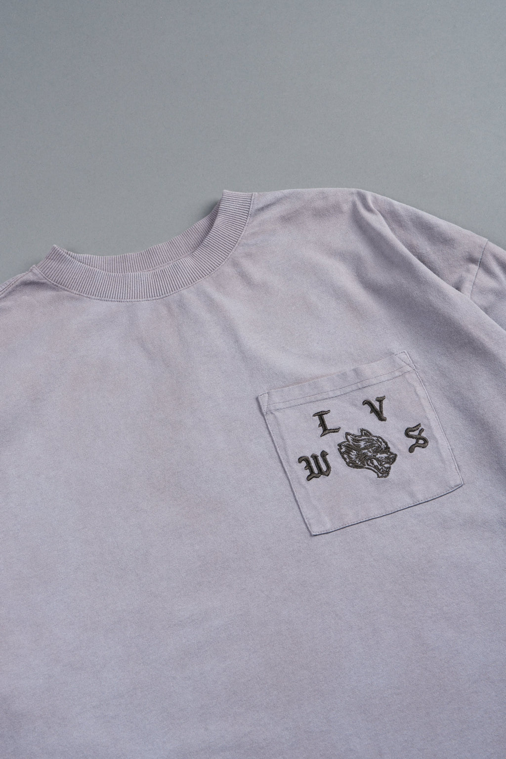 Our Crest Grunge Paul Box Cut Pocket Tee In Pale Gray Super Sun Fade