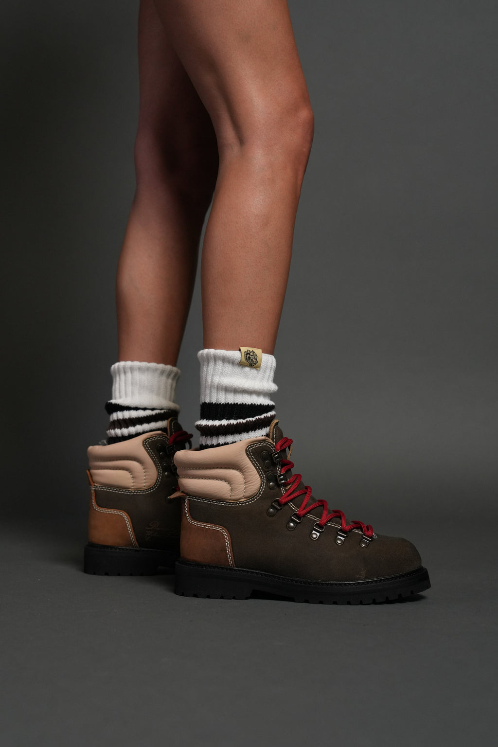 Von Wolf Boots in Brown/Tan — imagem 9