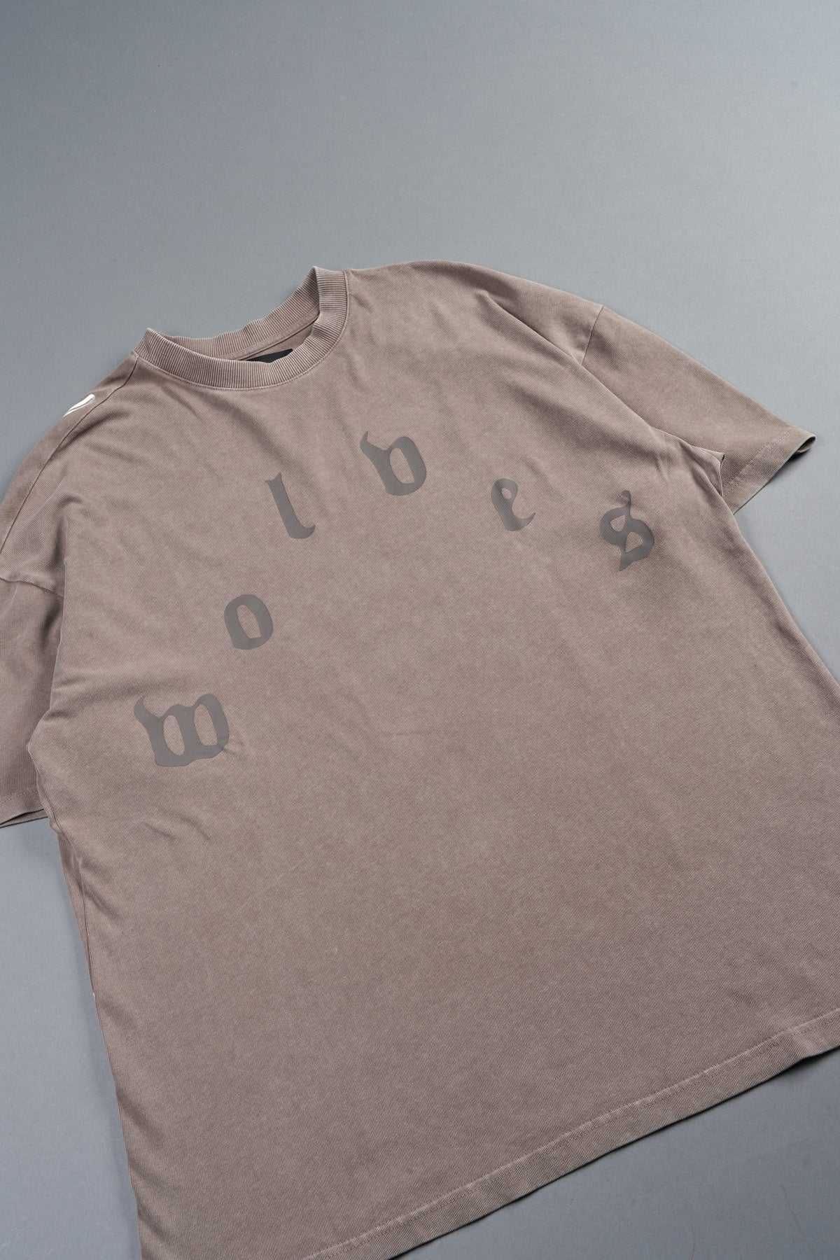 Her Prayer Premium Tee Oversized In Mojave Brown