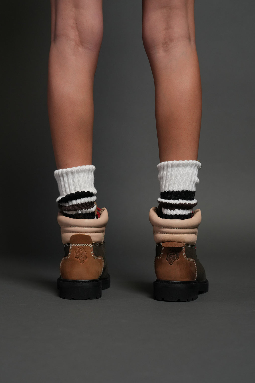Von Wolf Boots in Brown/Tan — imagem 4