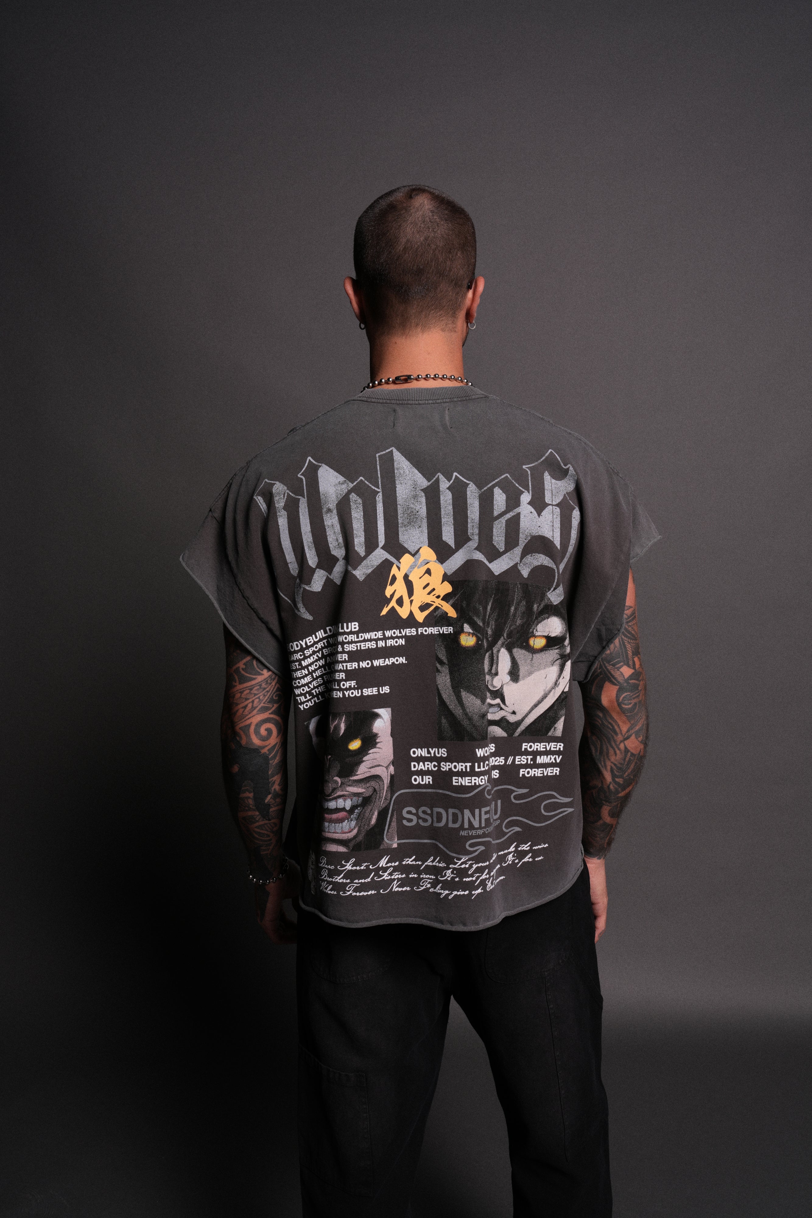 Hanma Legacy Grunge Cut-Off Tee in Wolf Gray — imagem 4