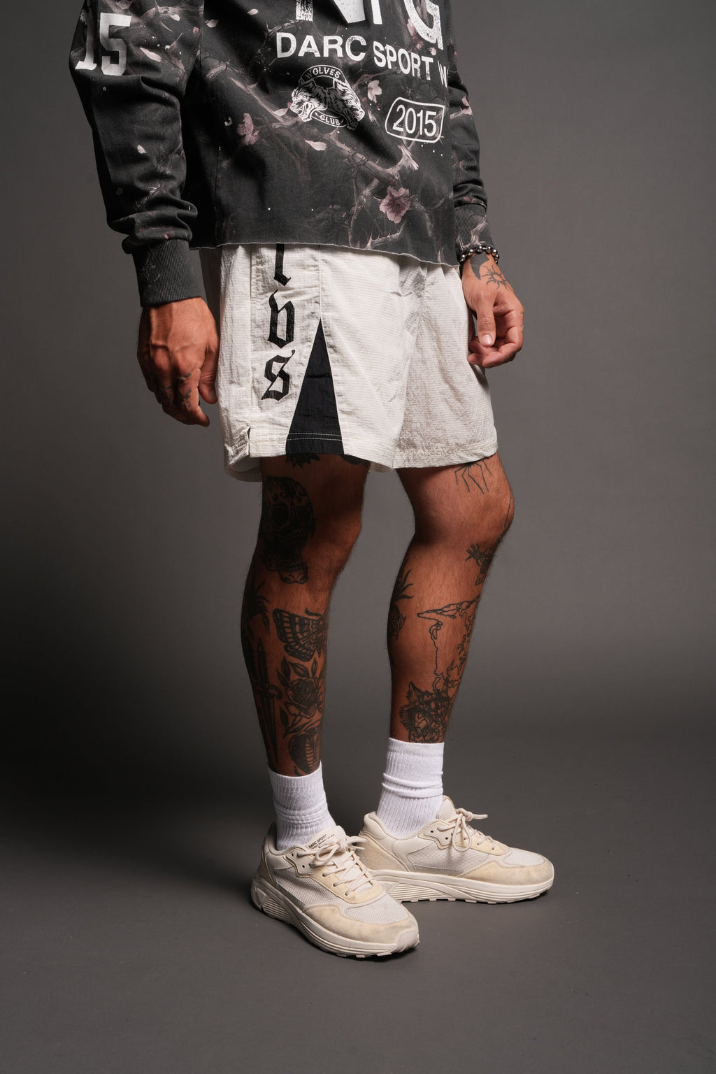 Wlvsfrvr Zdan Shorts In Cream - imagem 5