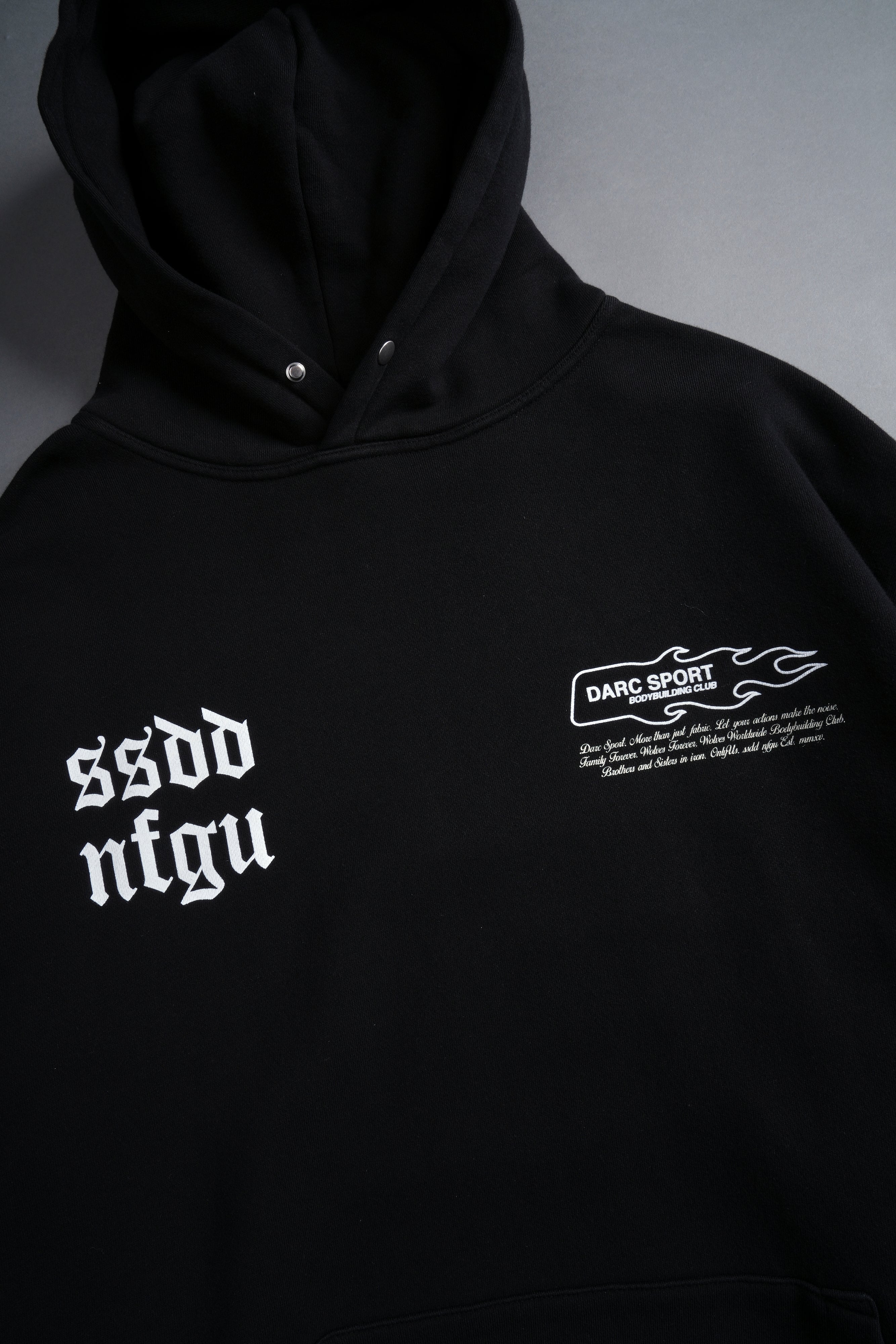 Three Wolves "Pierce" Hoodie in Black — imagem 8