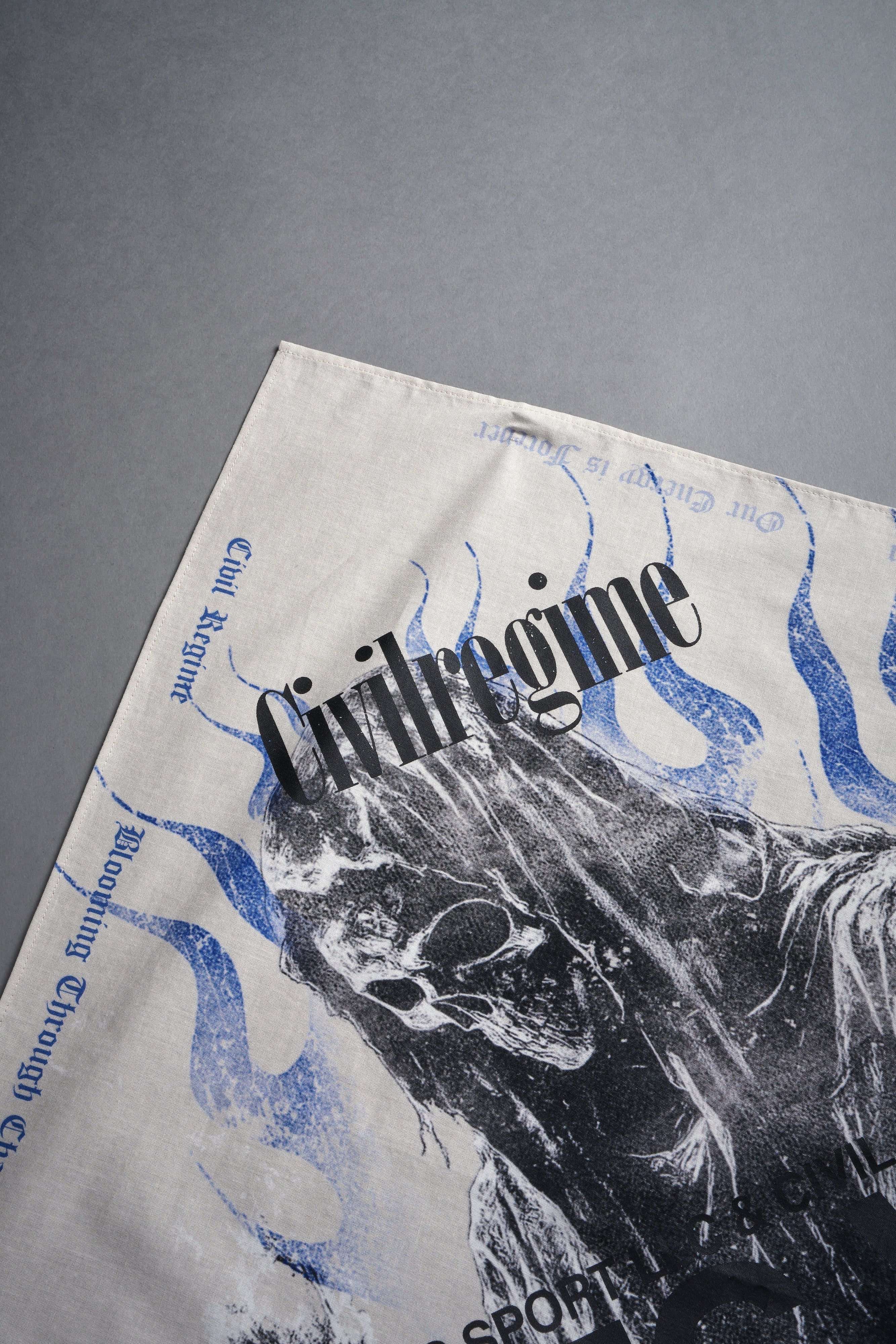 Life and Death Bandana in Cream — imagem 4