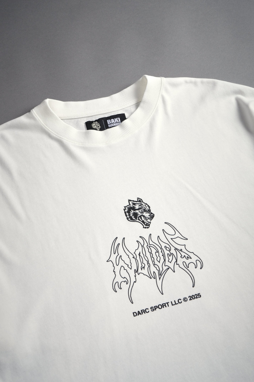 The Champion "Premium" Oversized Tee in Cream — imagem 7